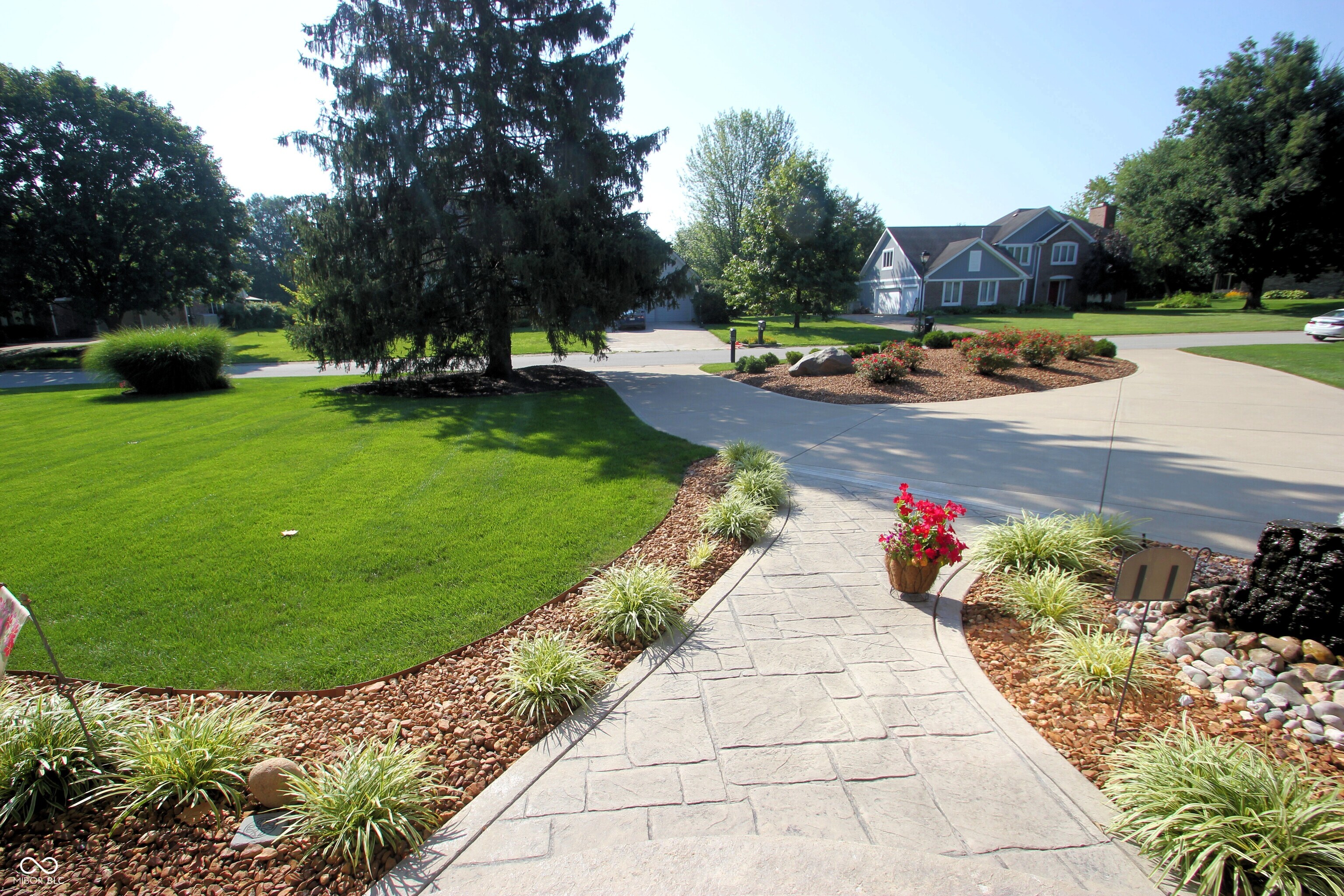 411 Westchester Boulevard