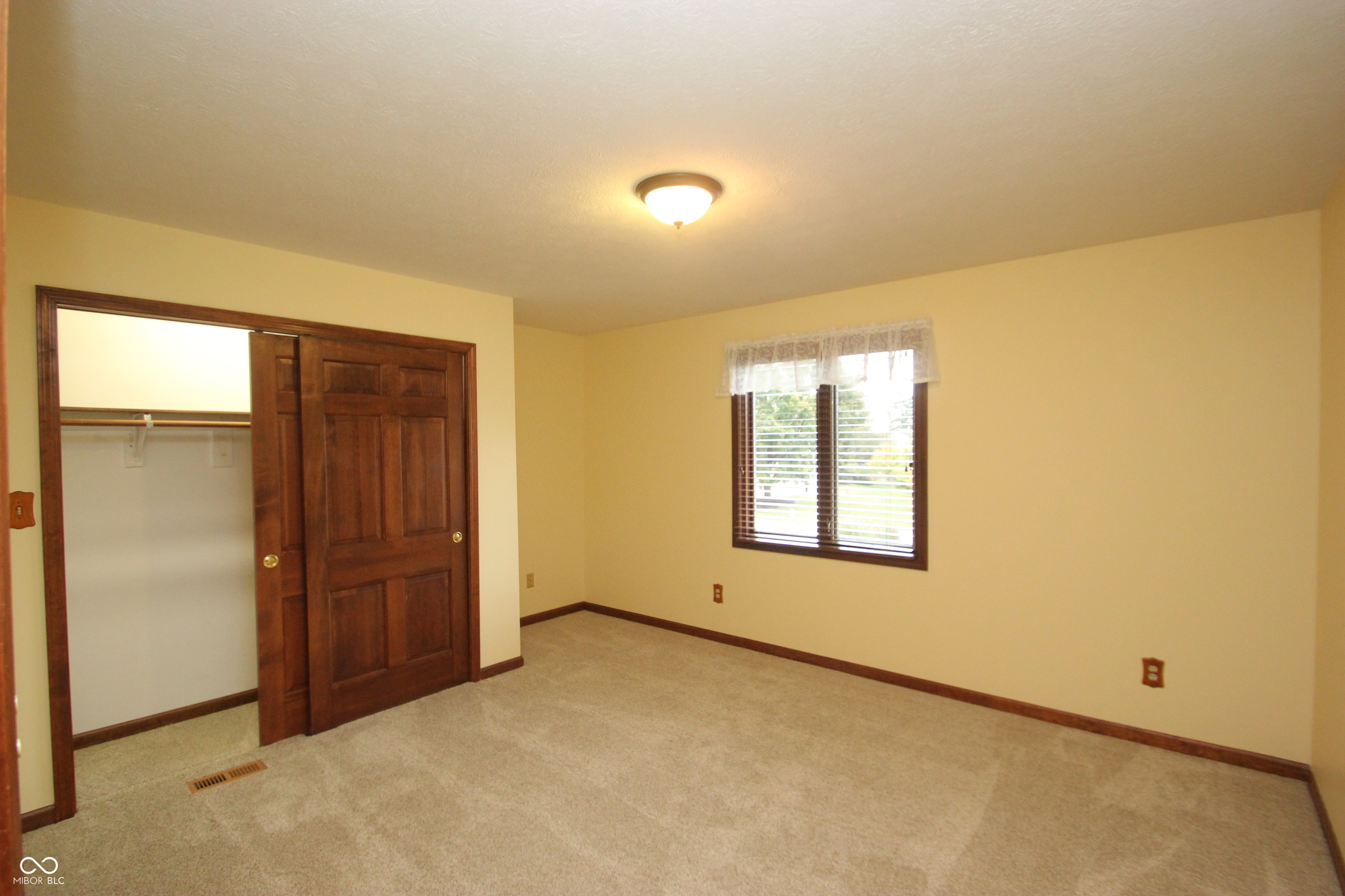 411 Westchester Boulevard