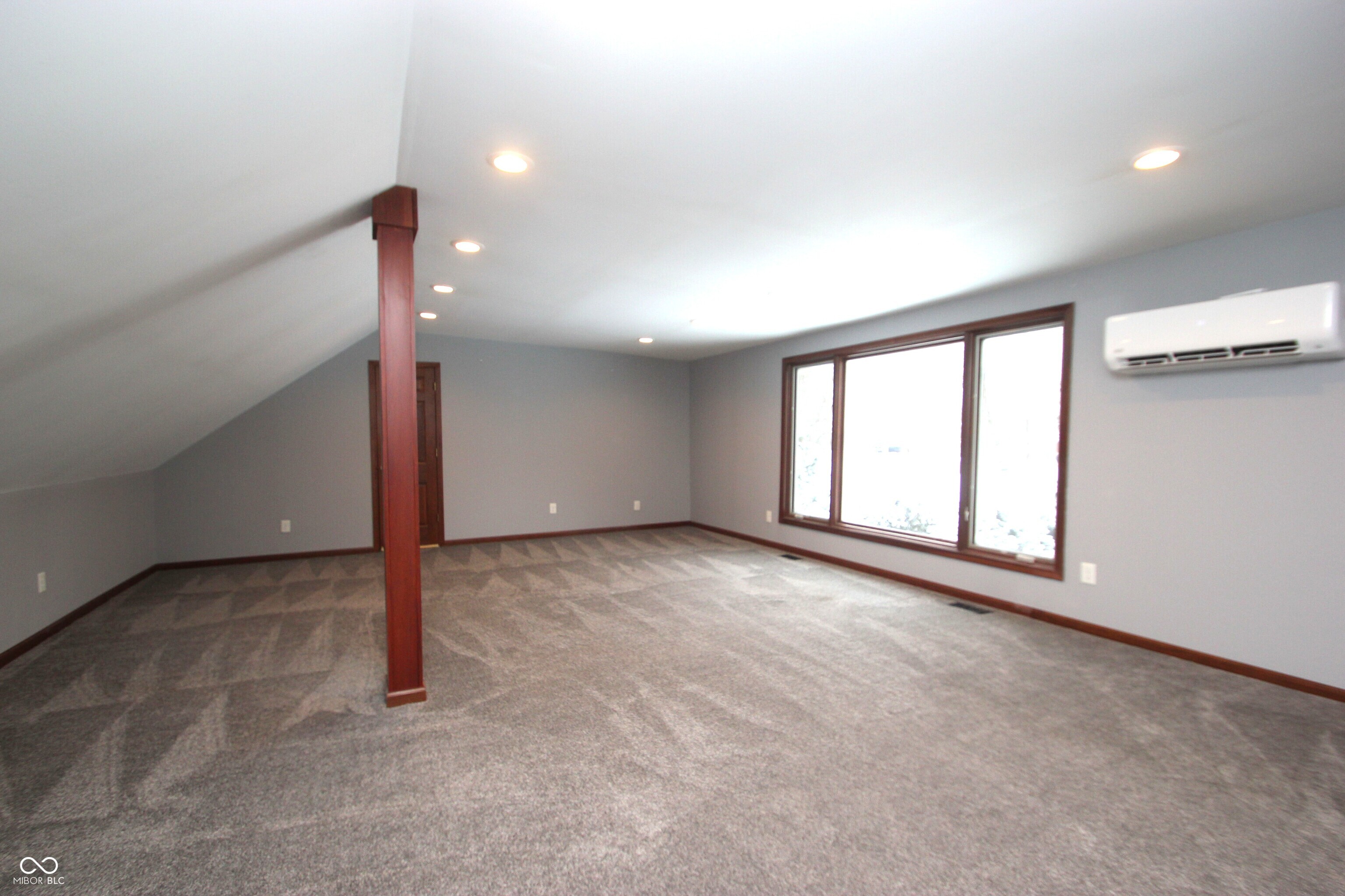 411 Westchester Boulevard