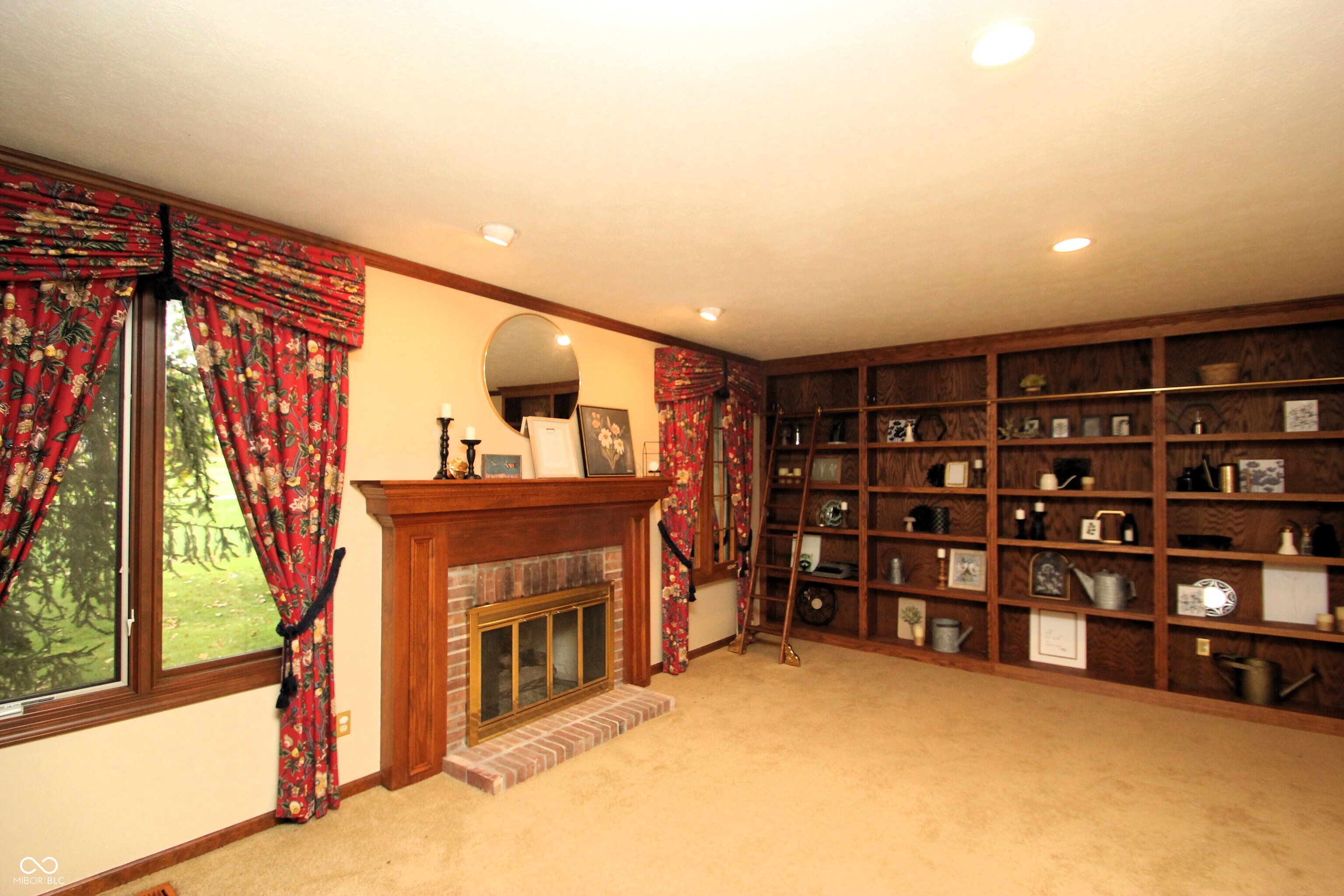 411 Westchester Boulevard