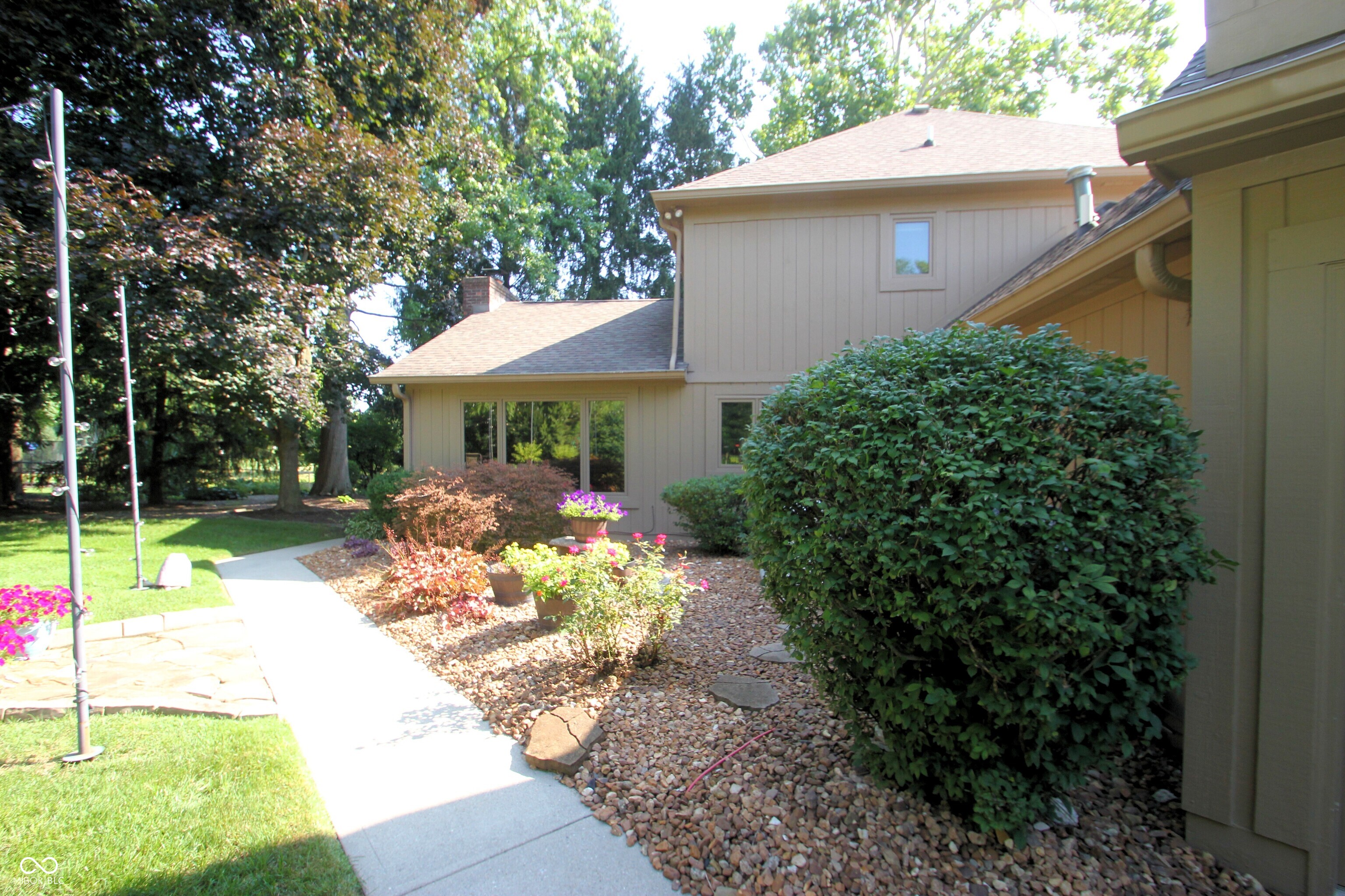 411 Westchester Boulevard