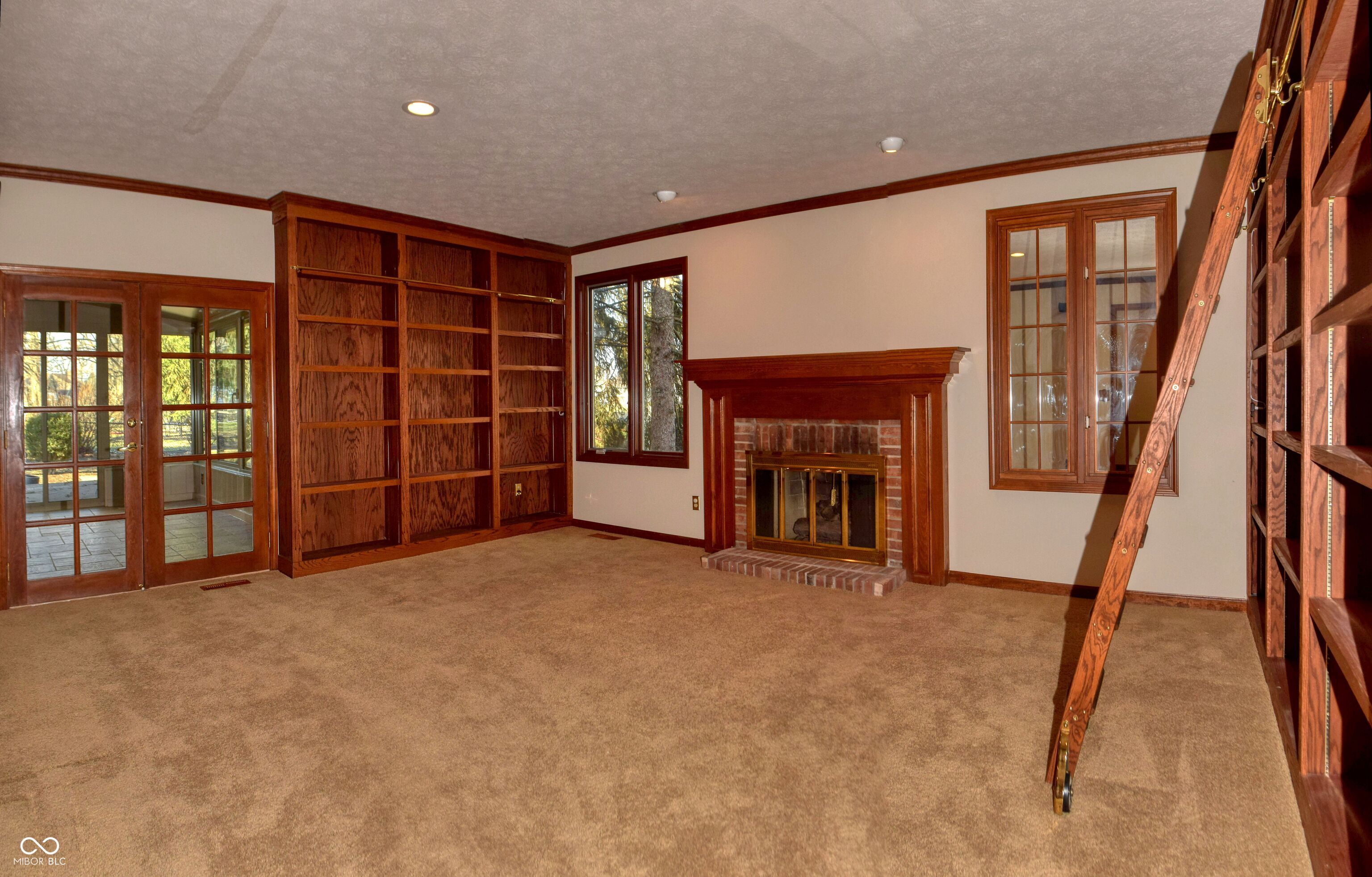 411 Westchester Boulevard