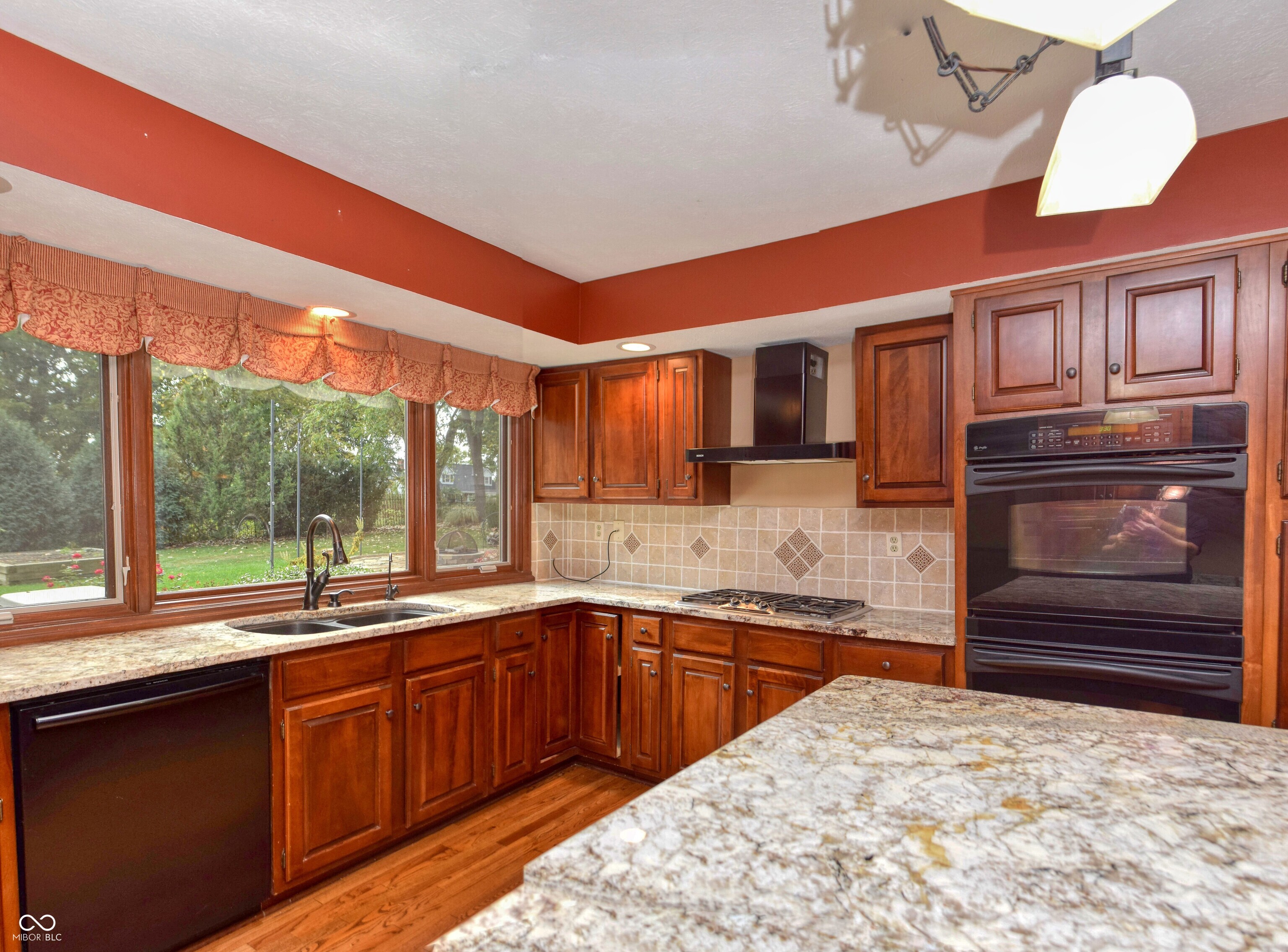 411 Westchester Boulevard