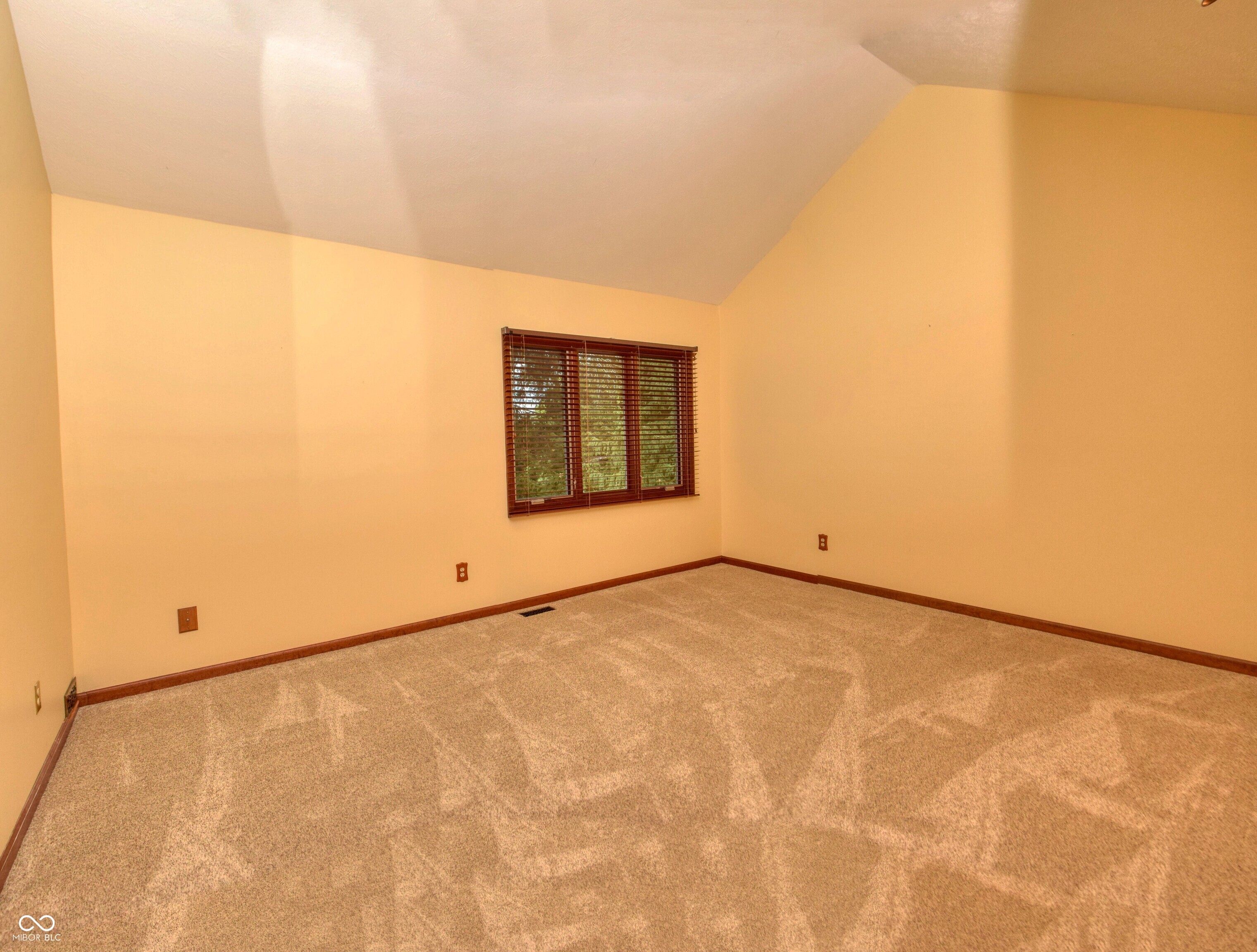 411 Westchester Boulevard