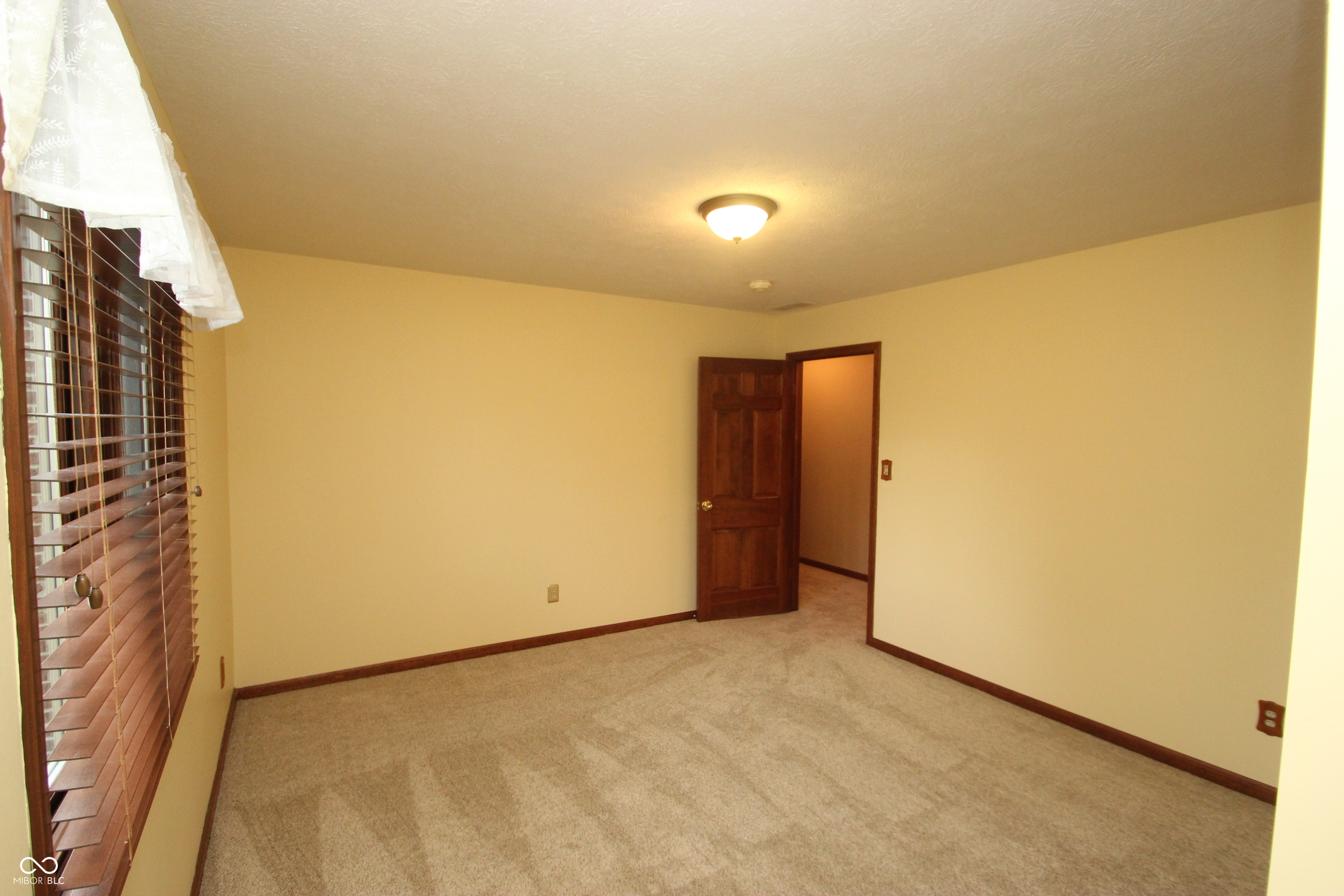 411 Westchester Boulevard