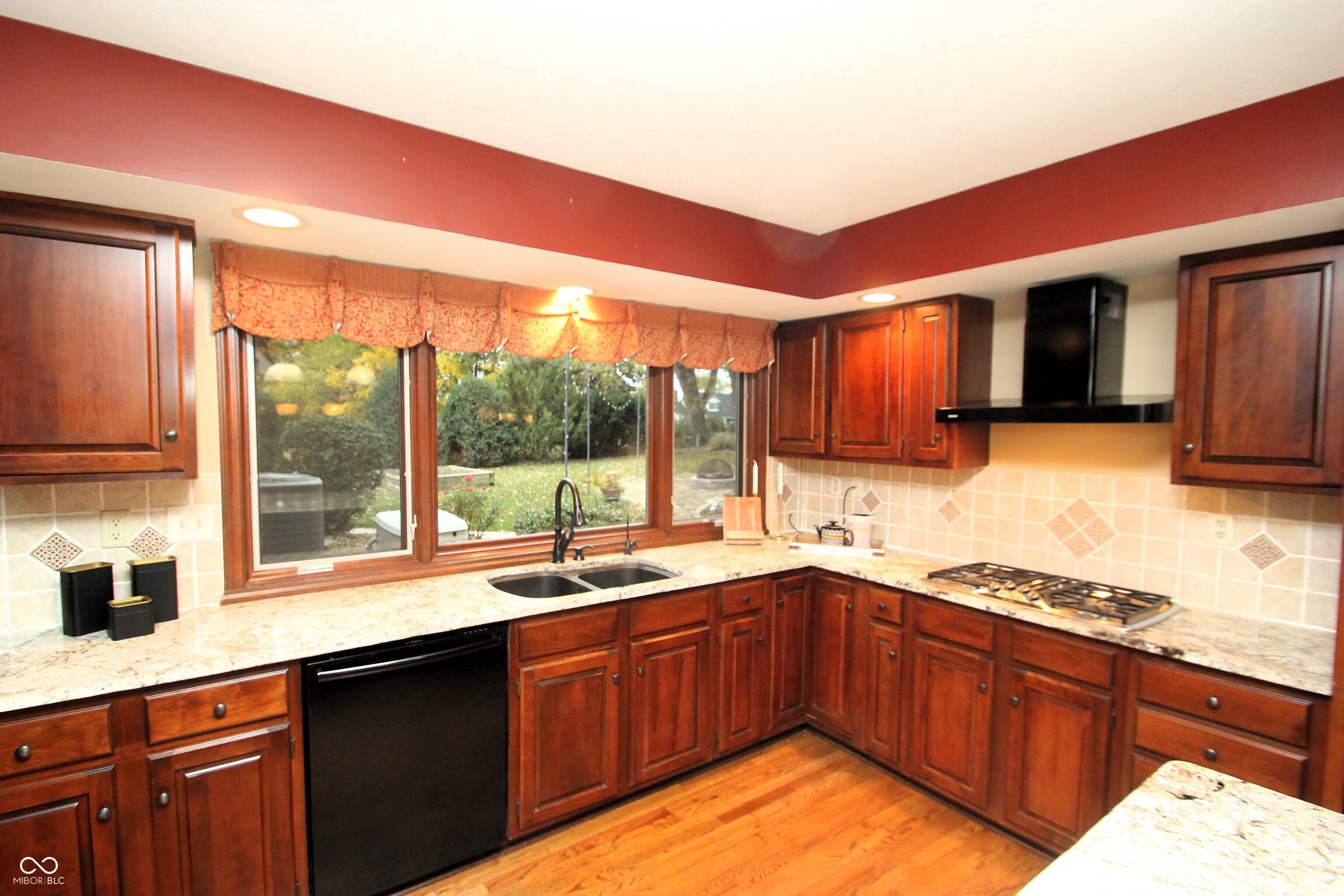 411 Westchester Boulevard