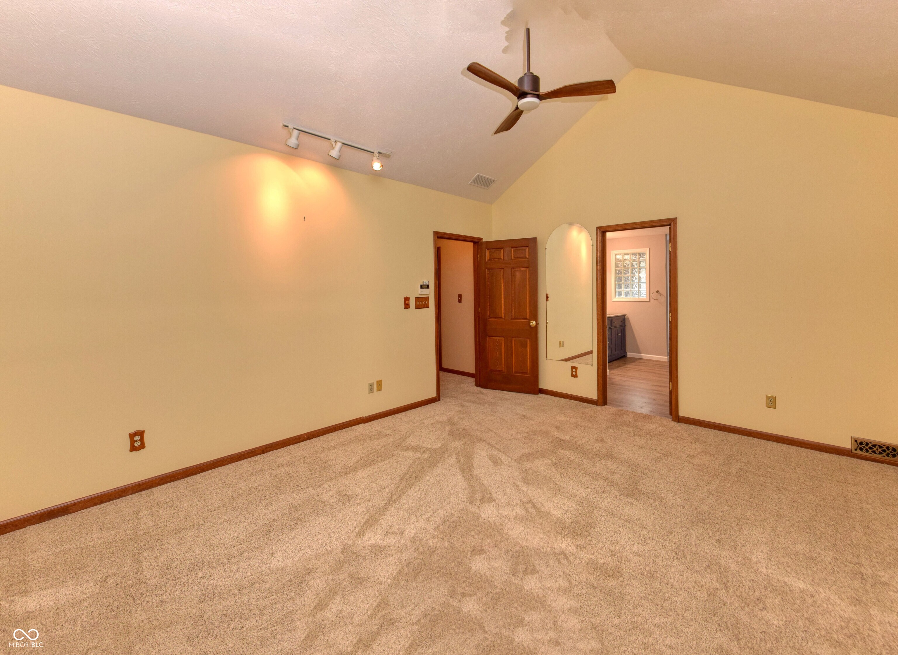 411 Westchester Boulevard