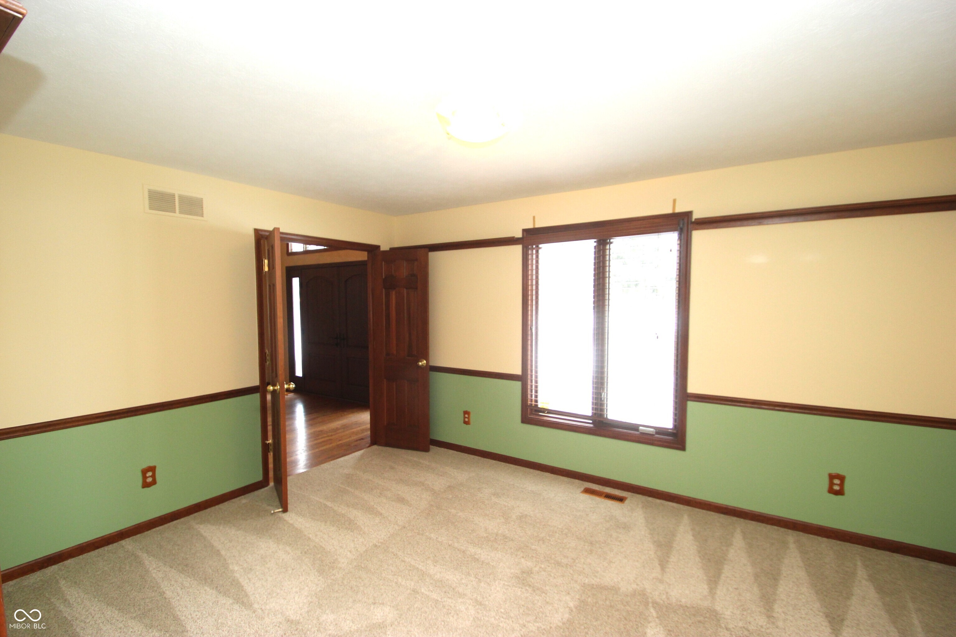 411 Westchester Boulevard