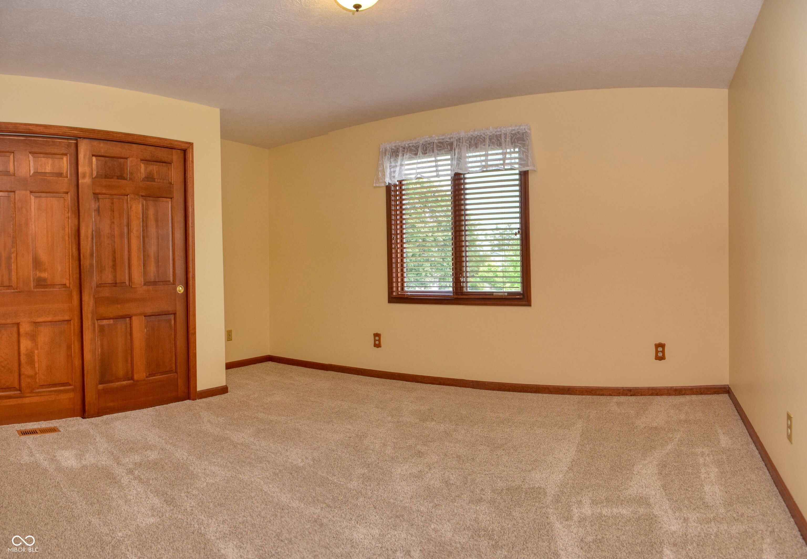 411 Westchester Boulevard