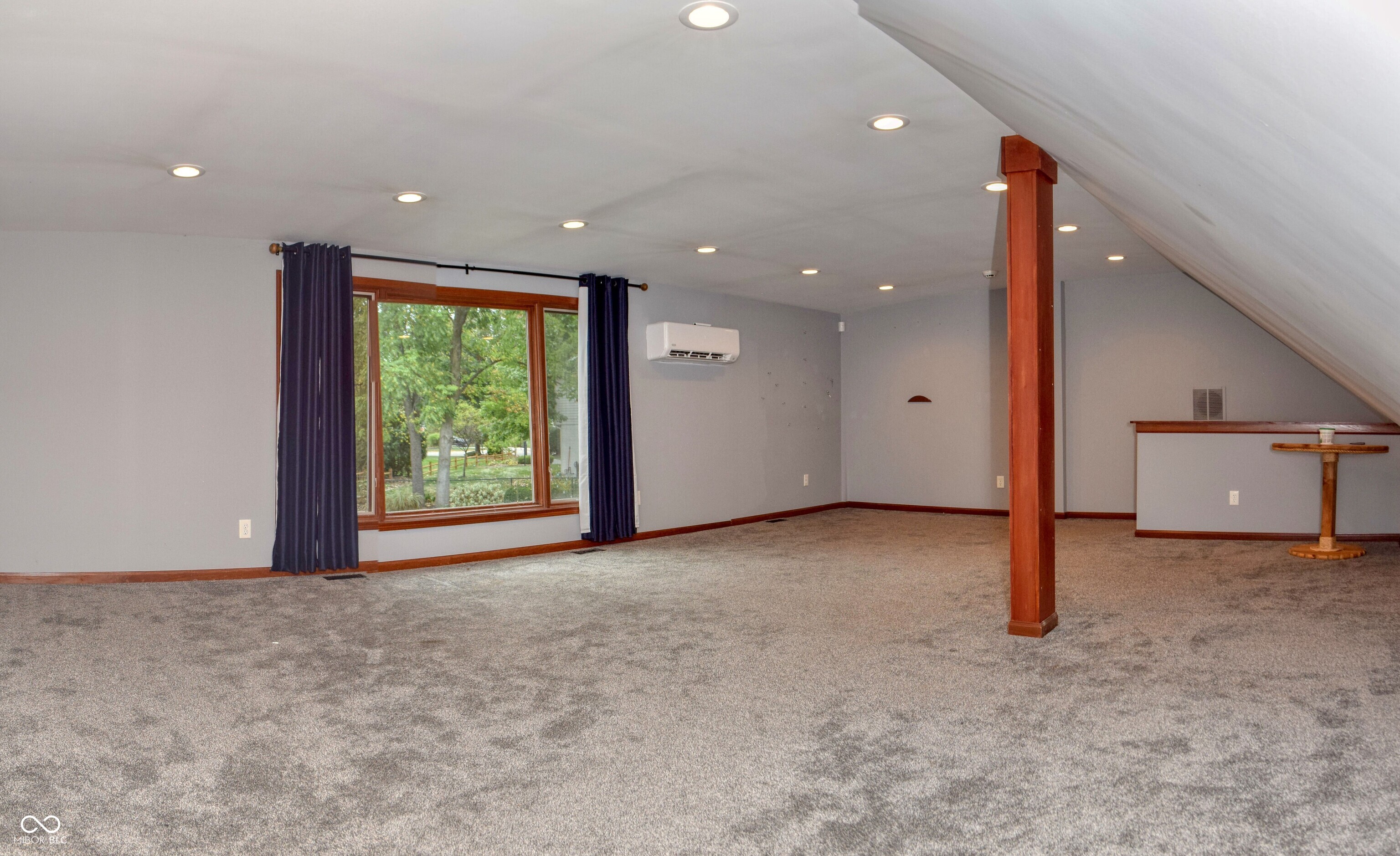 411 Westchester Boulevard