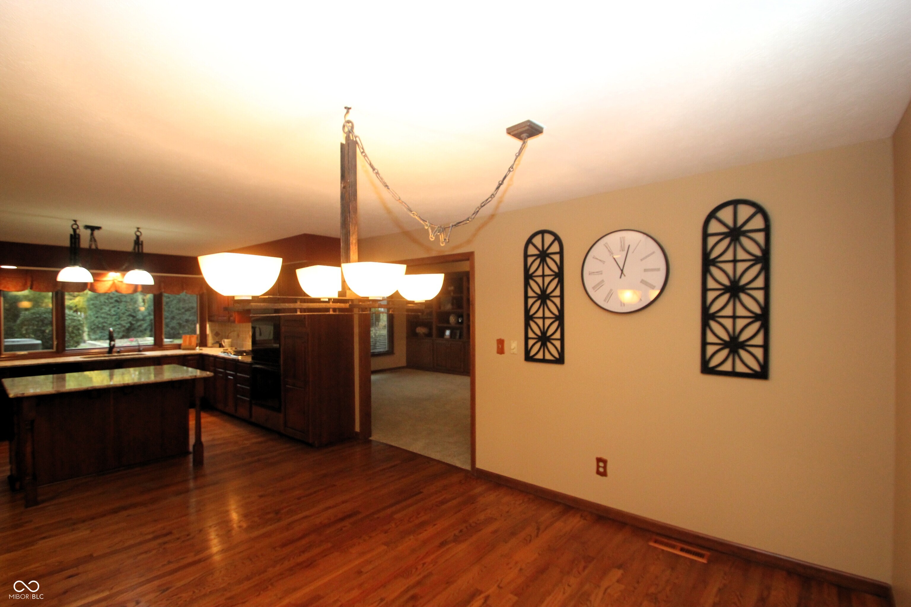 411 Westchester Boulevard