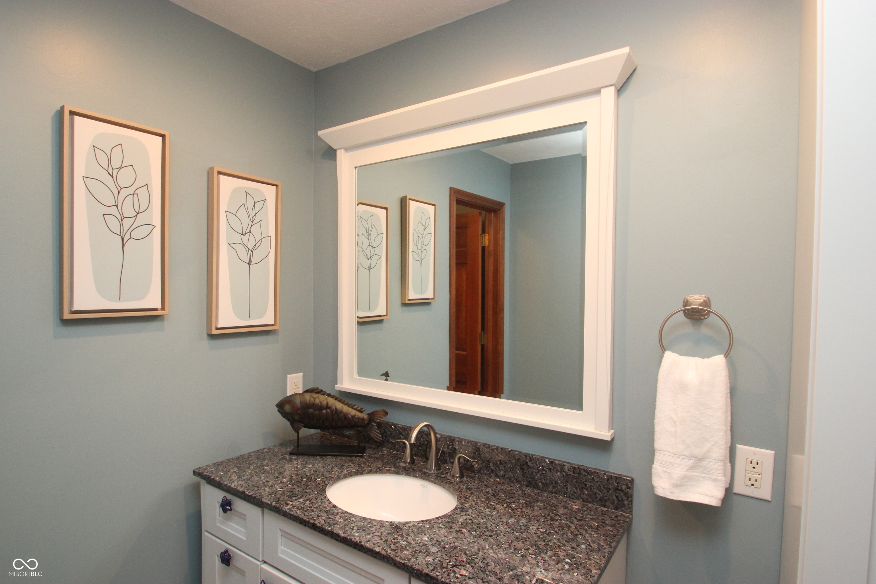 411 Westchester Boulevard