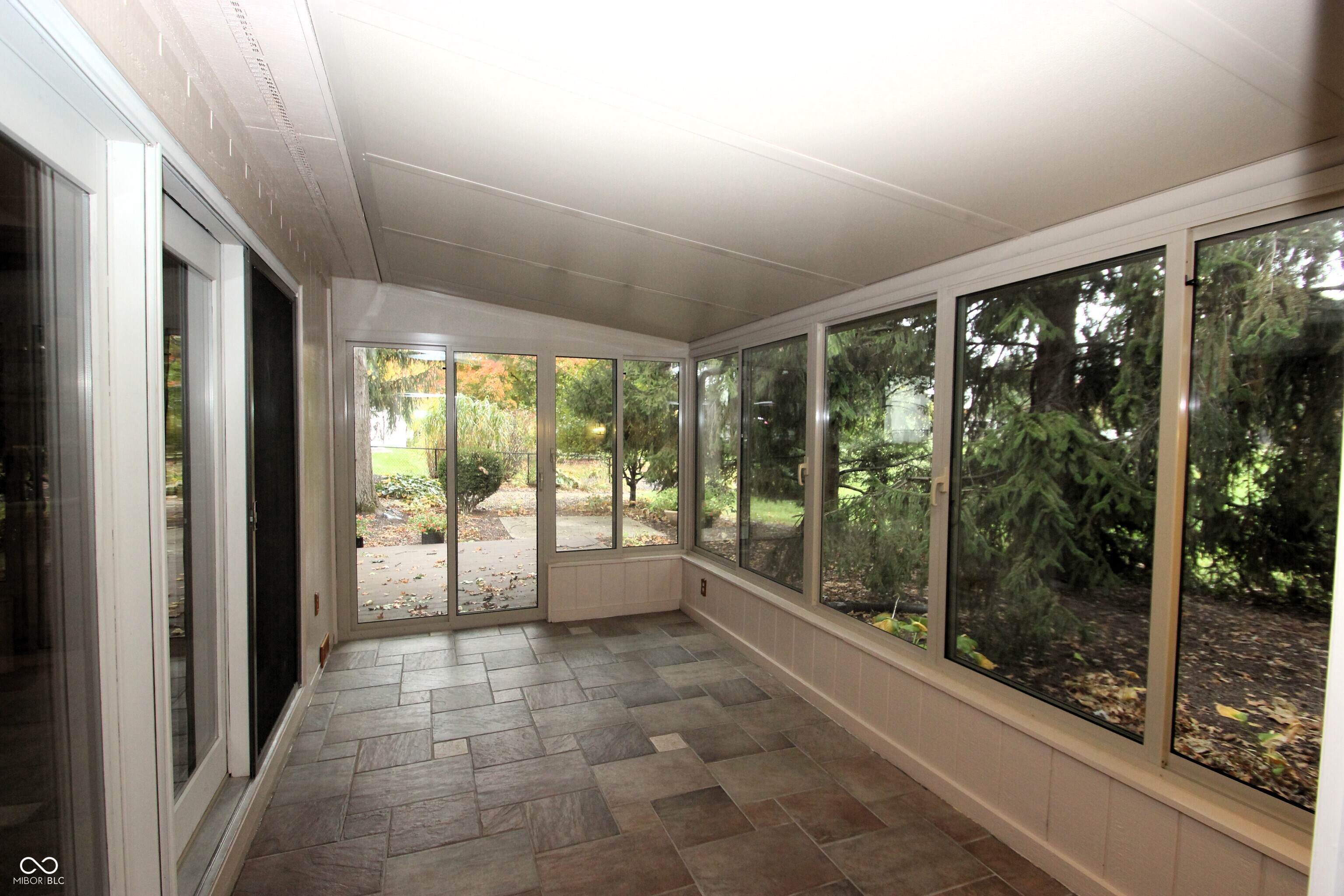 411 Westchester Boulevard