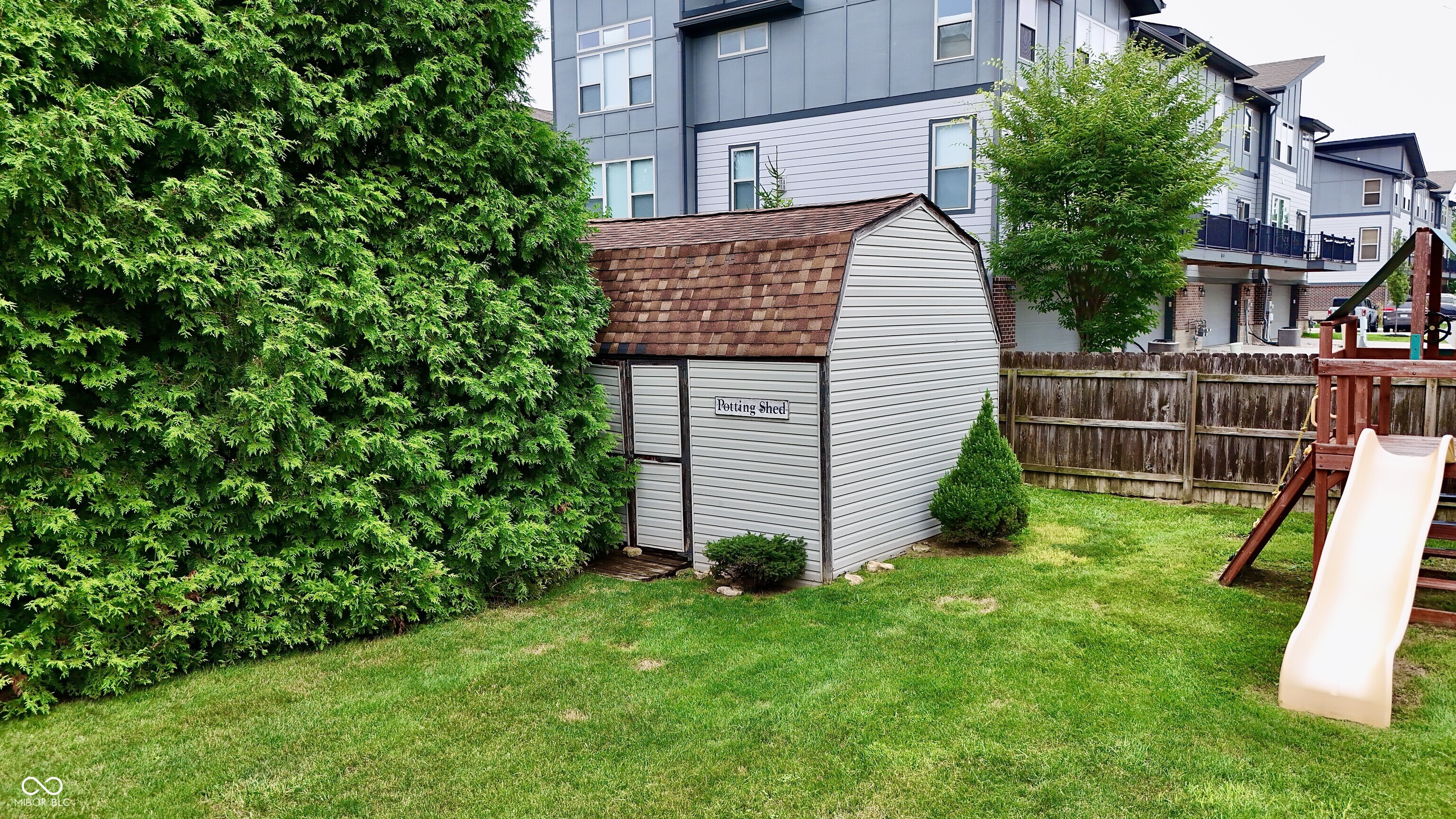 11601 Holland Drive