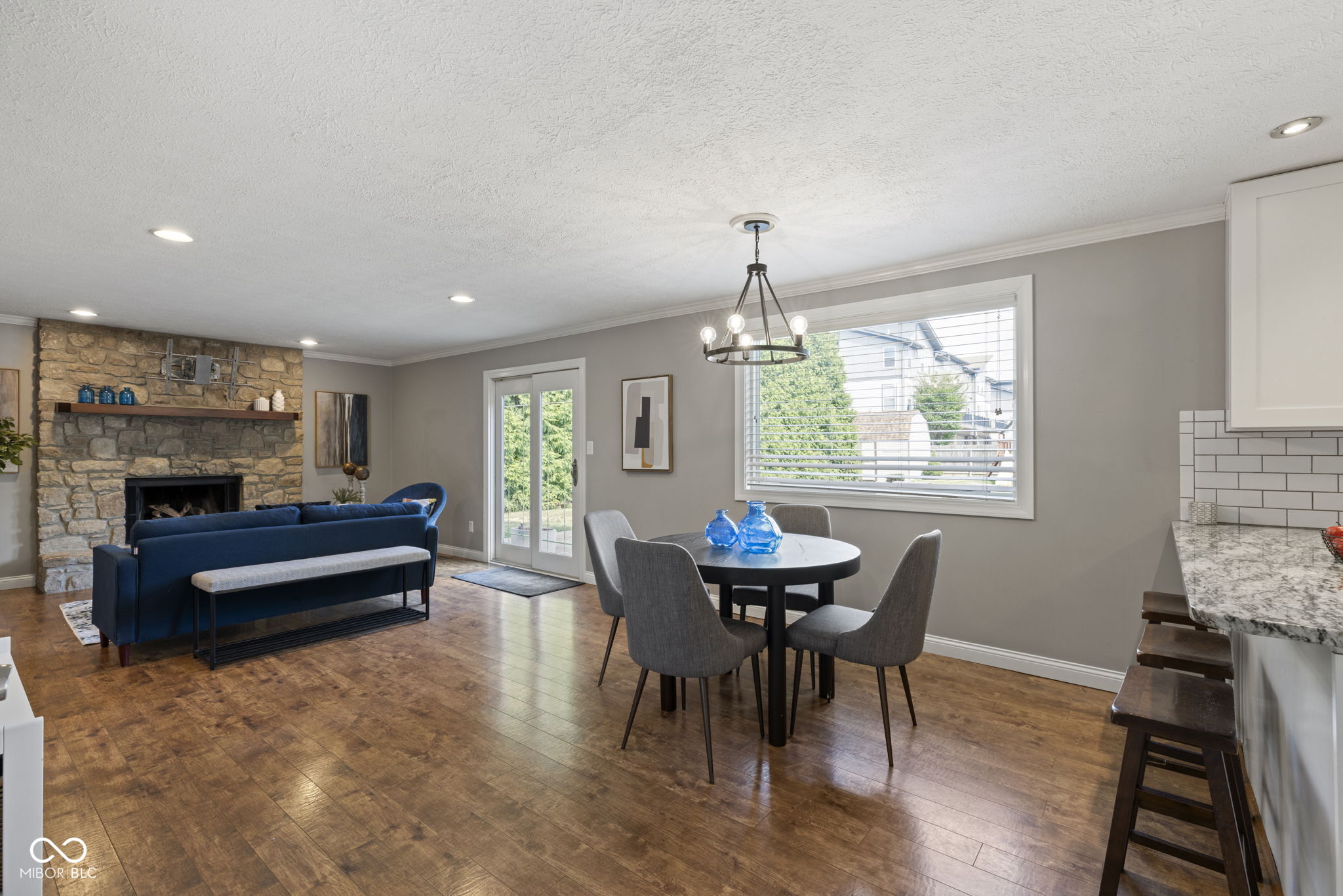 11601 Holland Drive