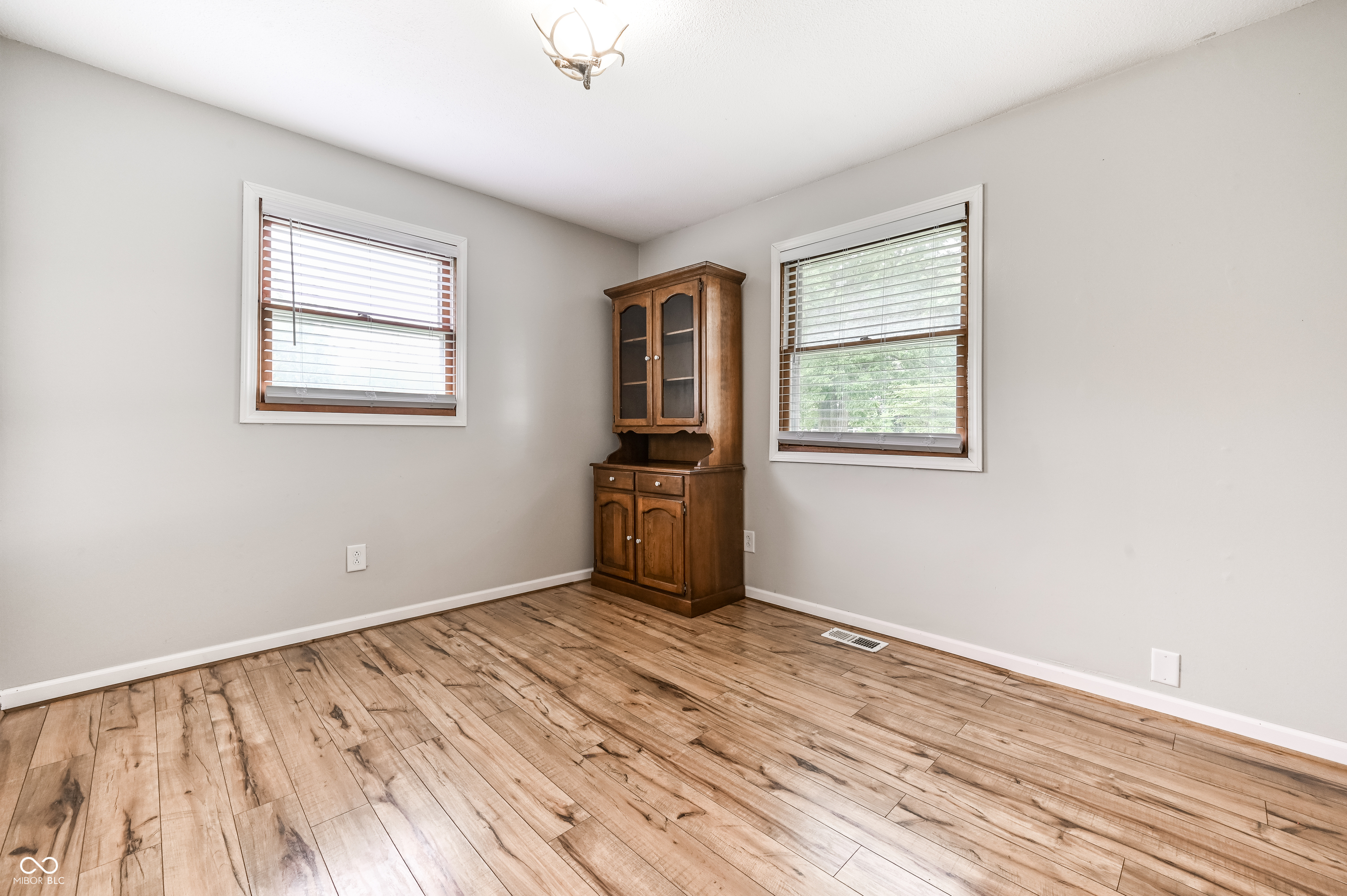 10110 N State Road 39
