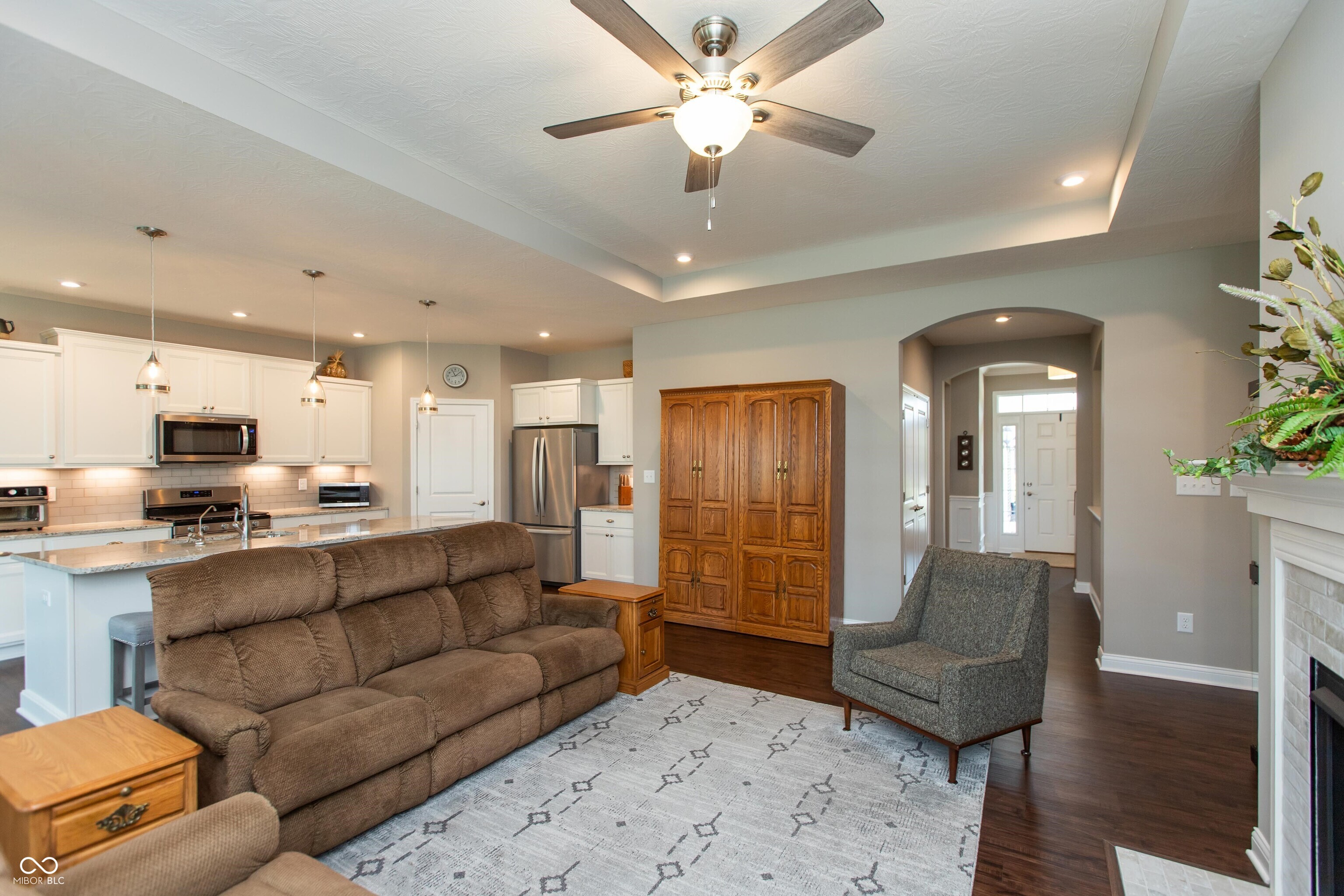 3960 Abbotsford Drive