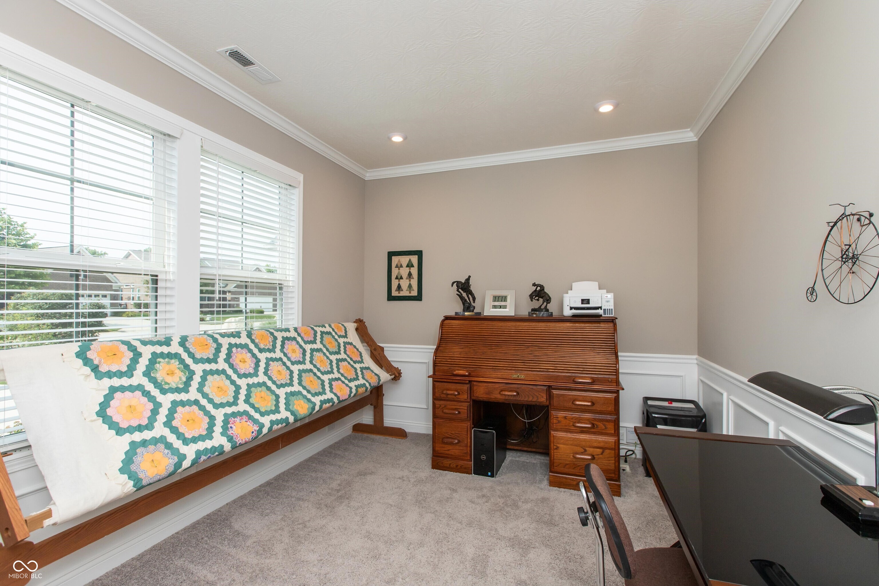3960 Abbotsford Drive