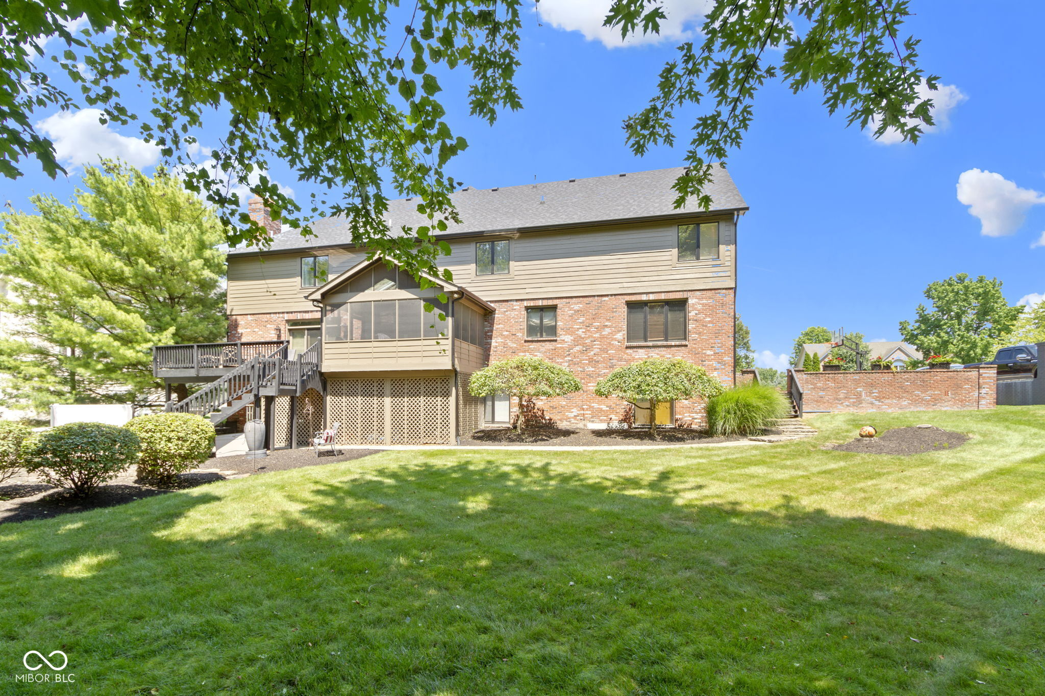 5199 Sue Drive