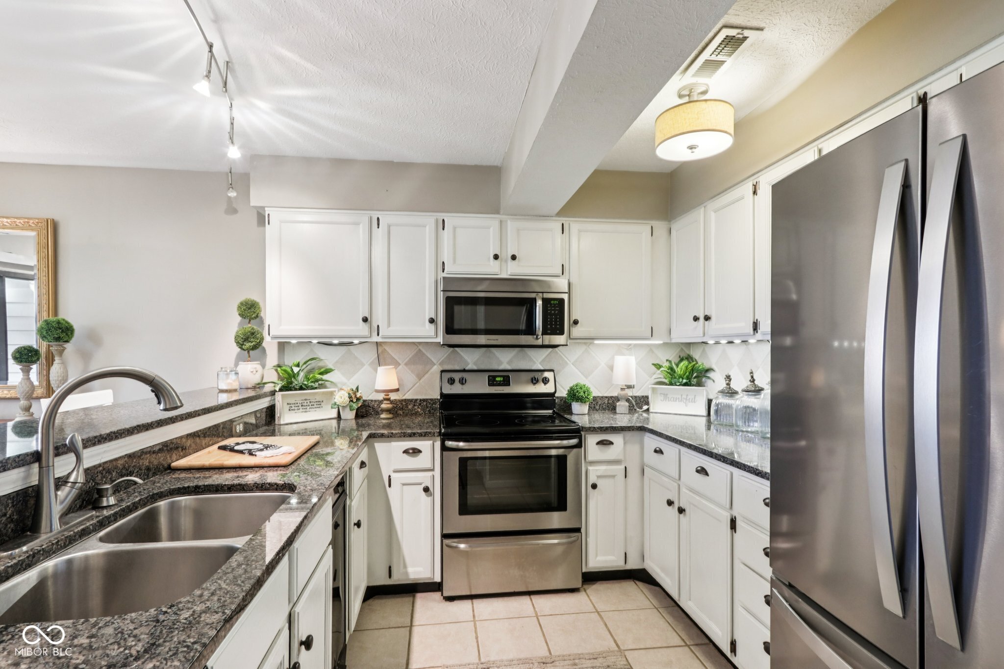 8168 Shorewalk Drive Unit: APT D