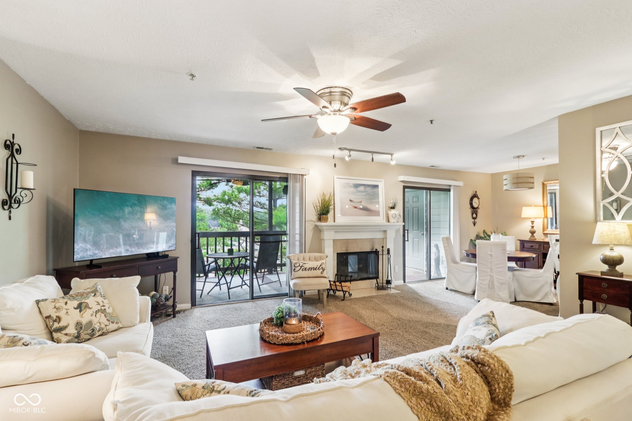 8168 Shorewalk Drive Unit: APT D