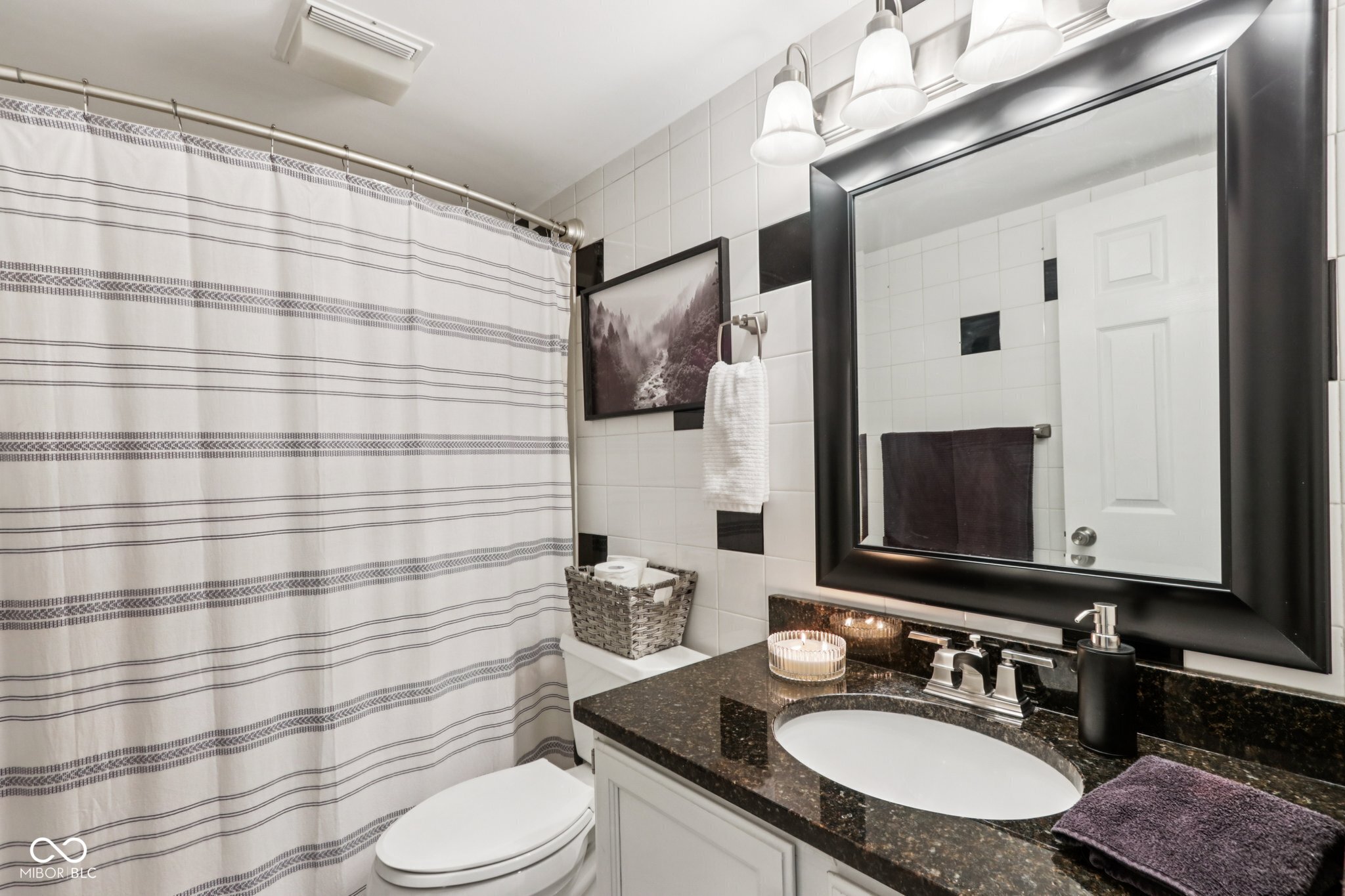 8168 Shorewalk Drive Unit: APT D