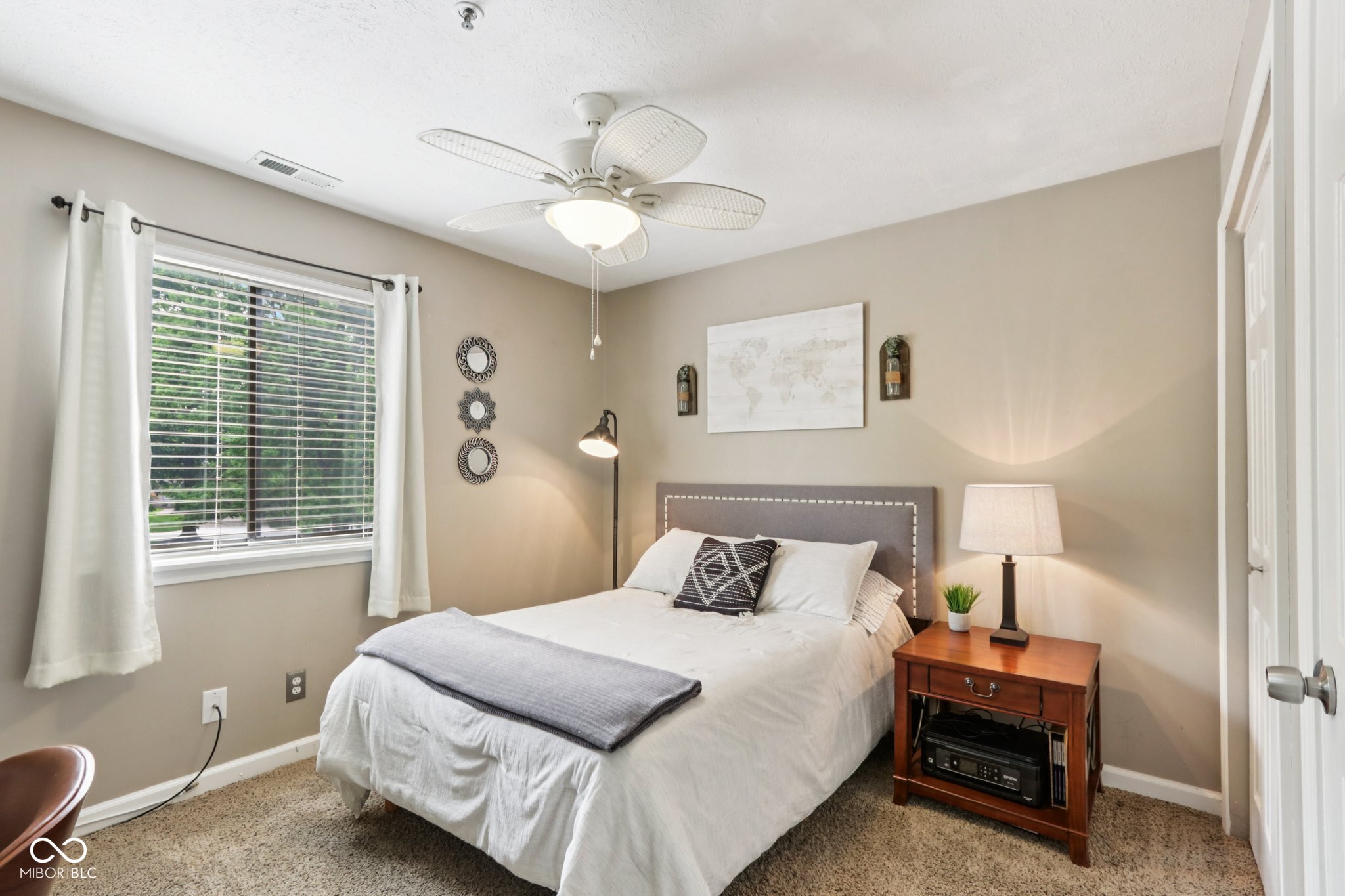 8168 Shorewalk Drive Unit: APT D