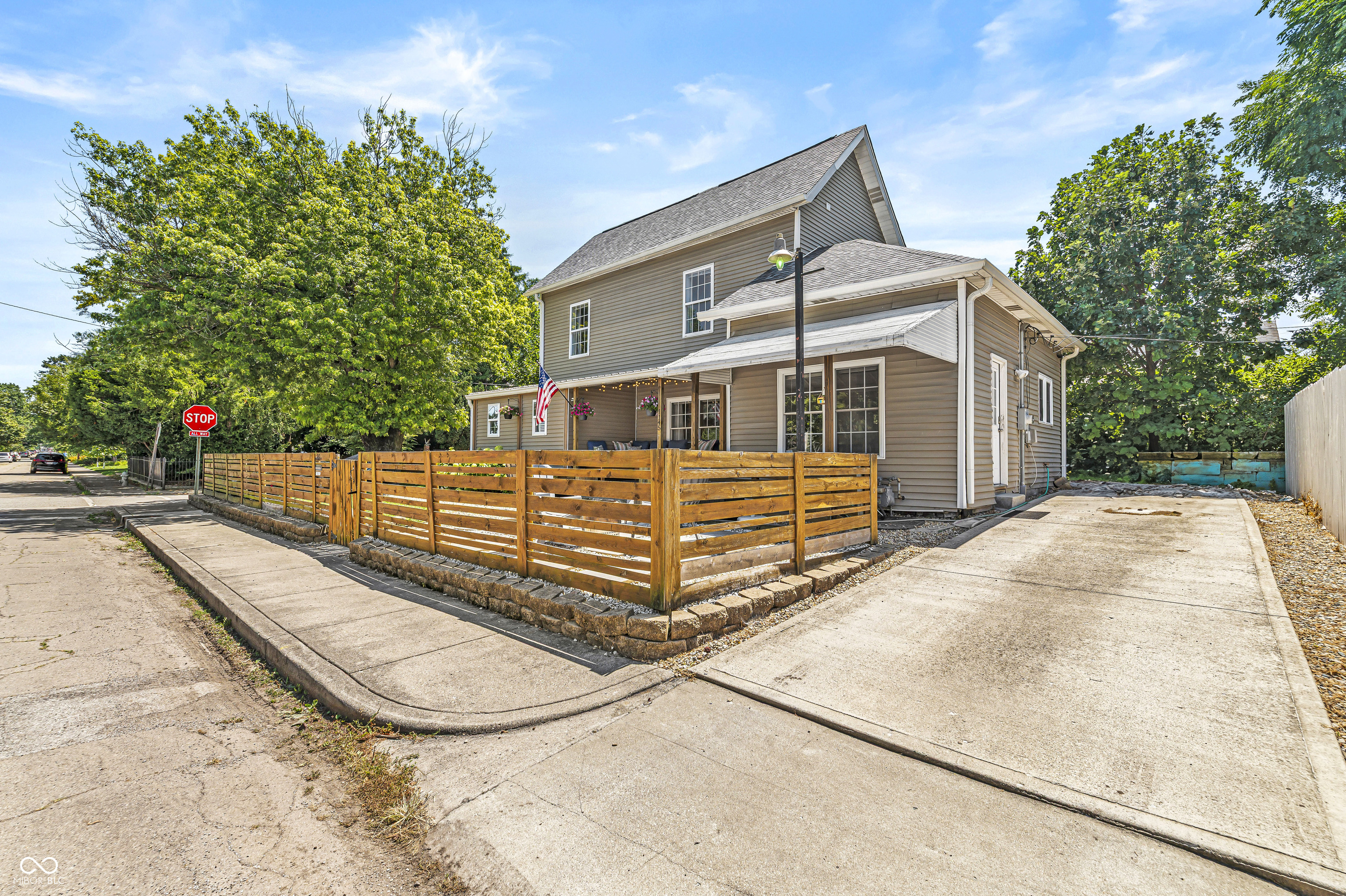 1145 Pleasant Street