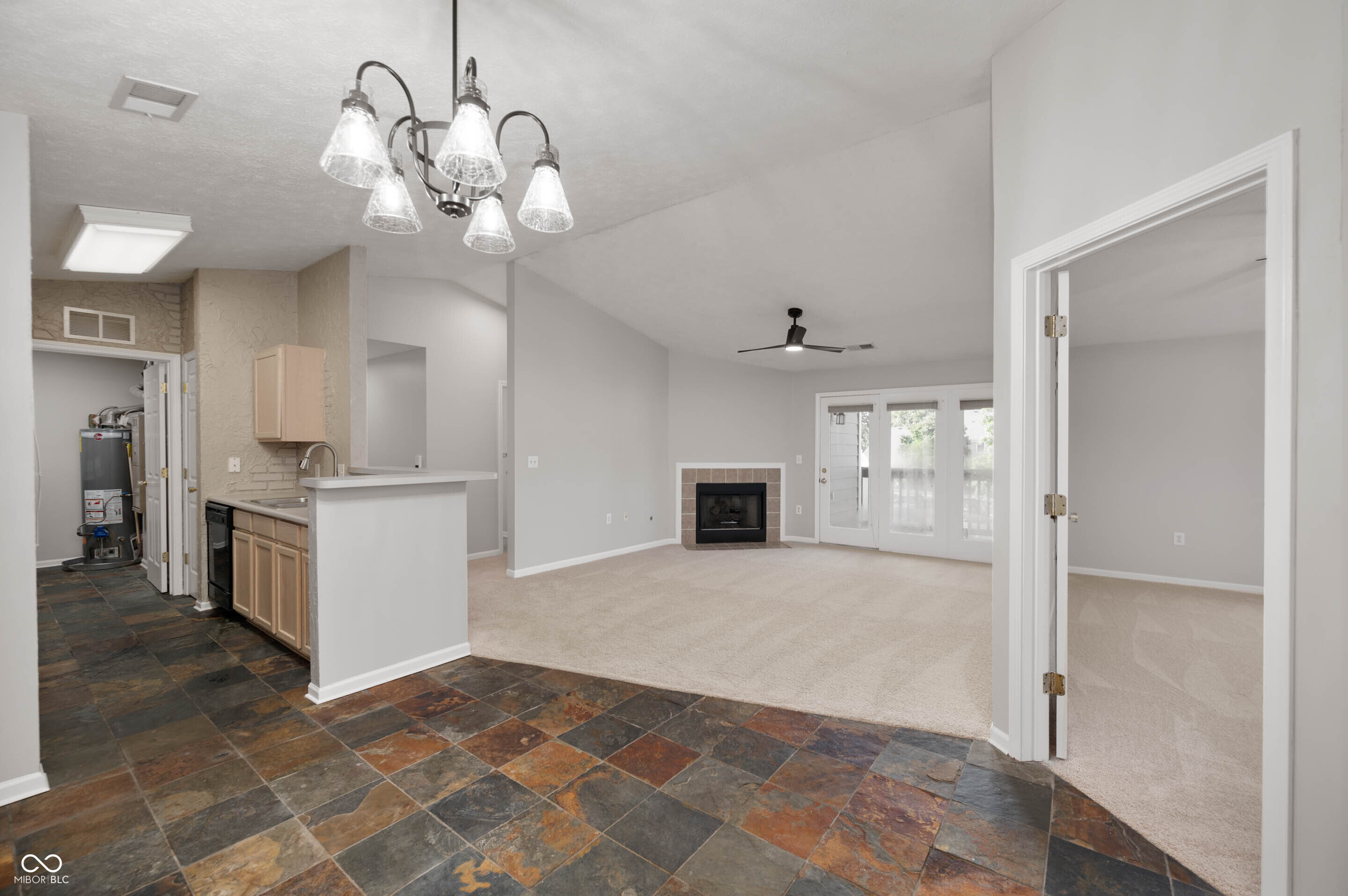 207 Keats Court Unit: APT 205