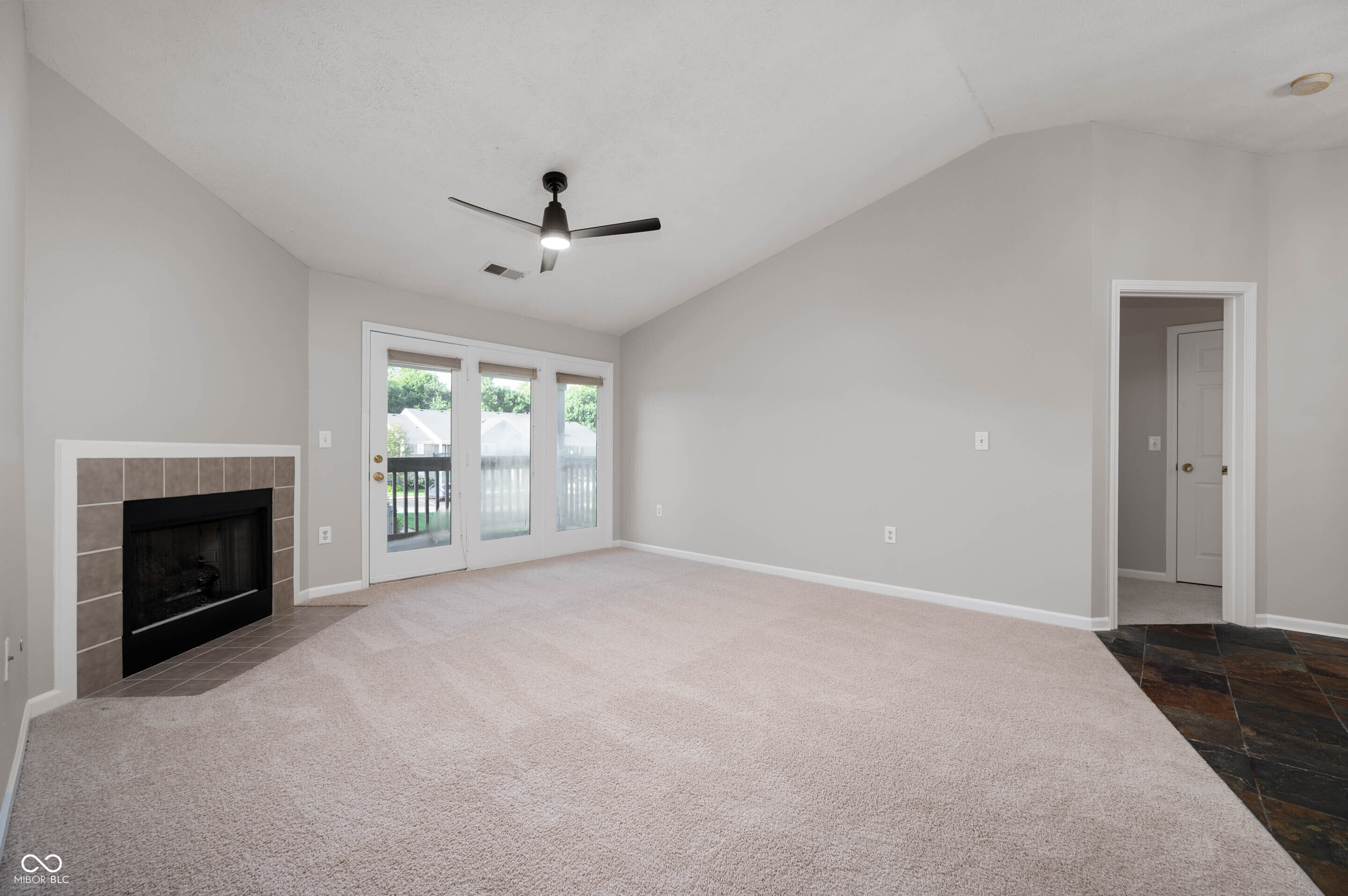 207 Keats Court Unit: APT 205