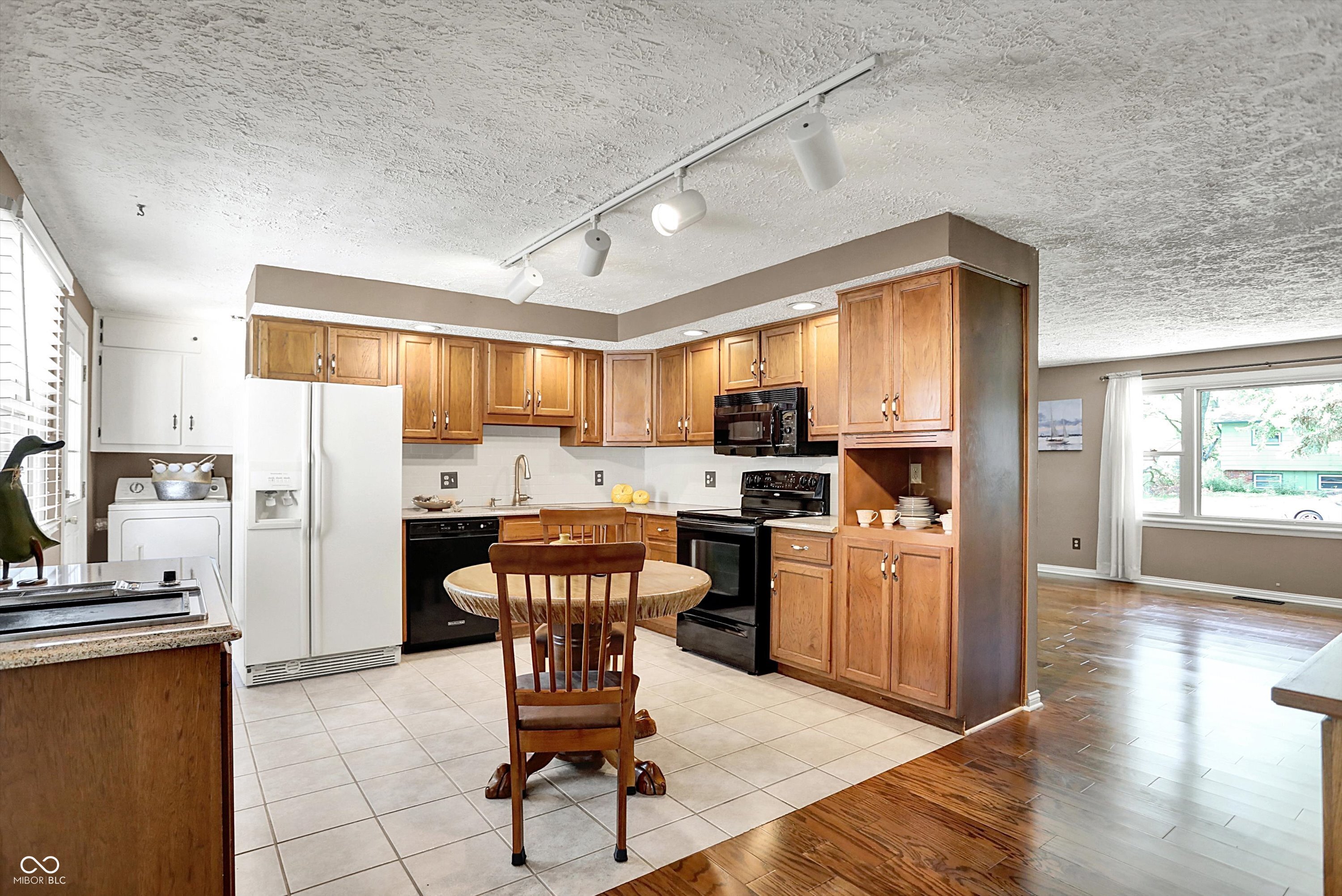 1751 Bluewater Court