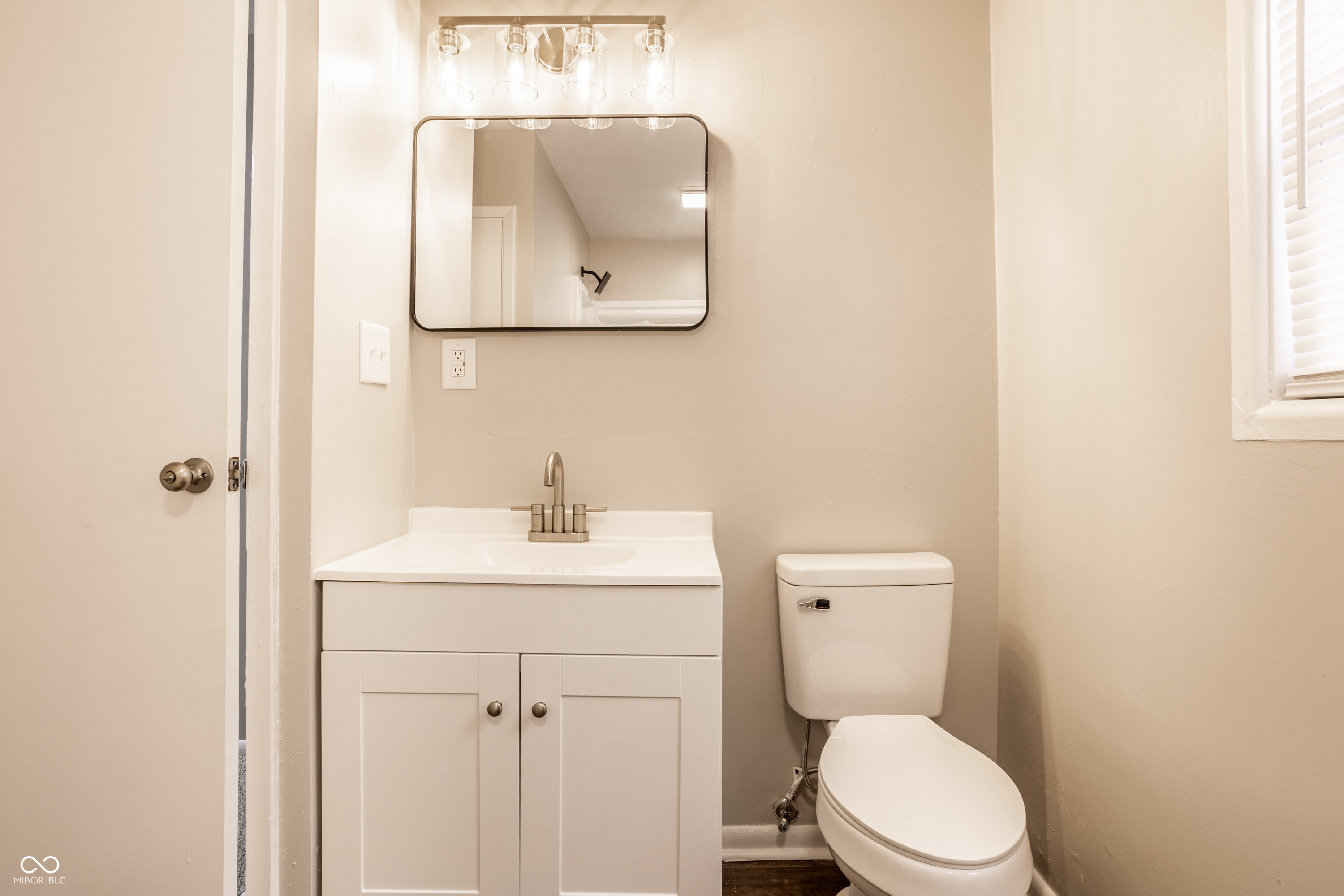 3659 N Mitchner Avenue