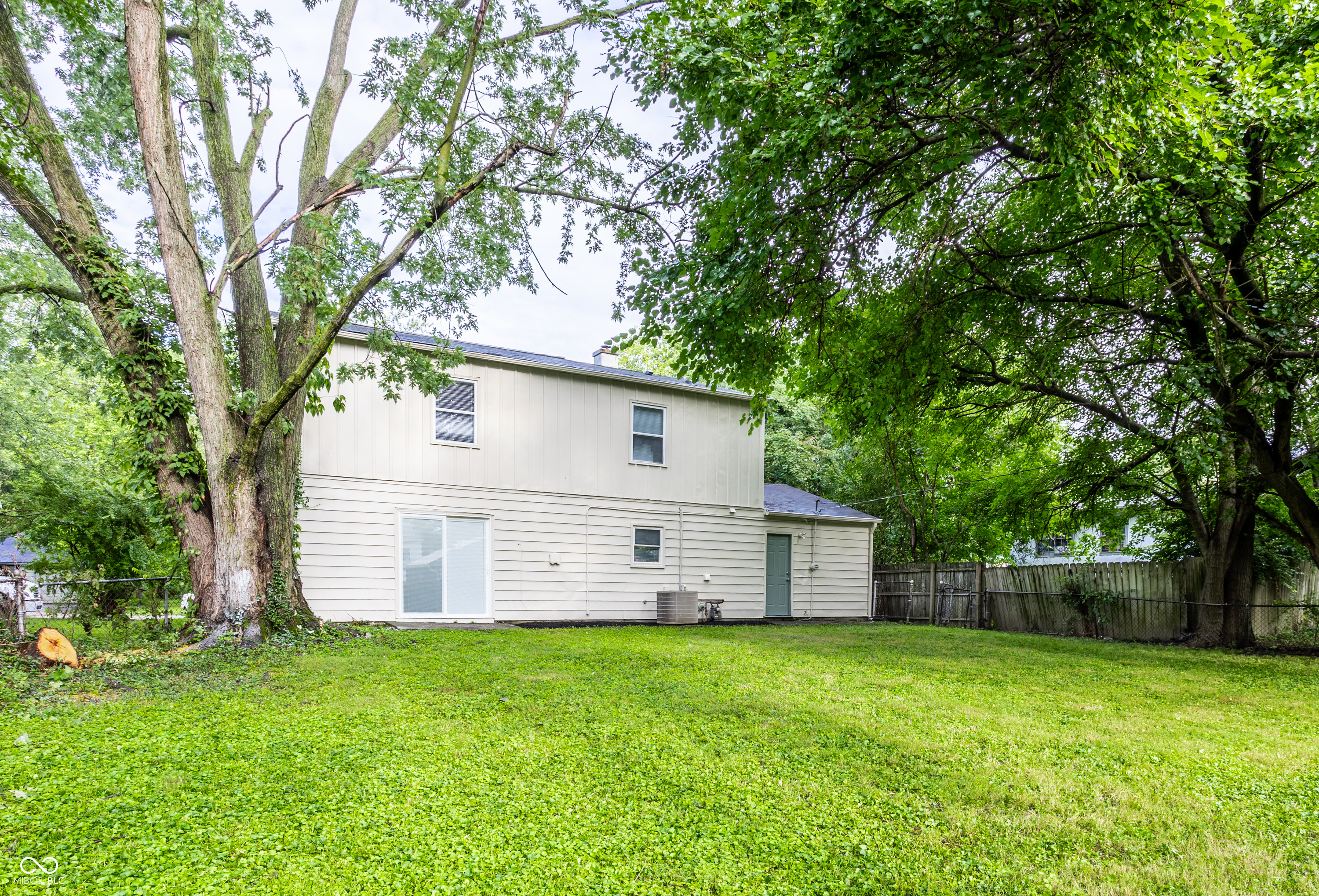 3659 N Mitchner Avenue