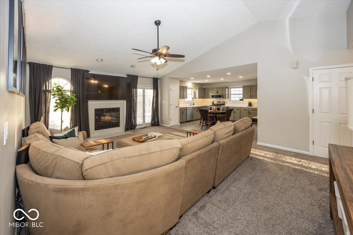 7118 White Oak Trail