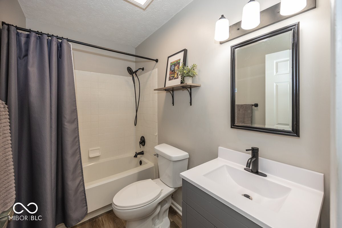 7118 White Oak Trail