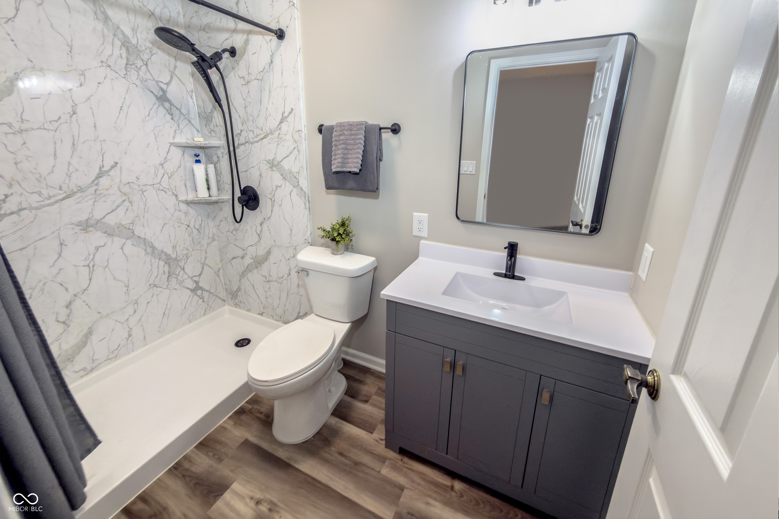 7118 White Oak Trail