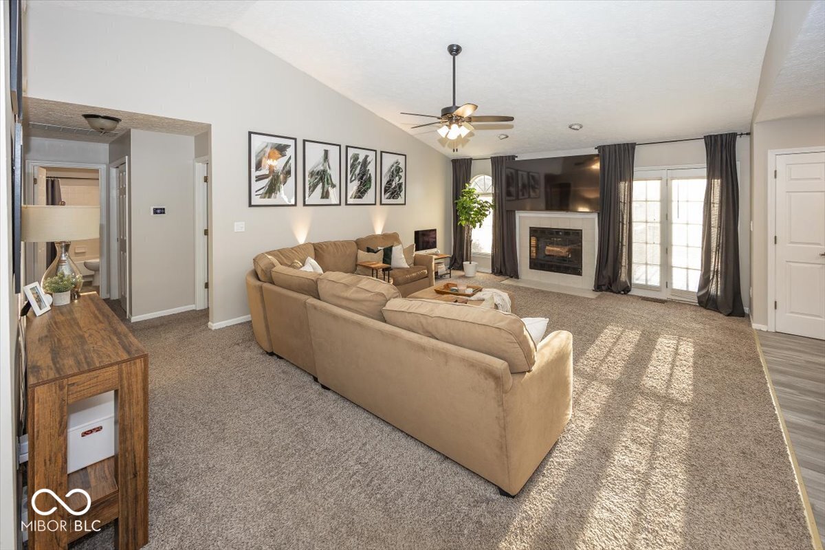 7118 White Oak Trail