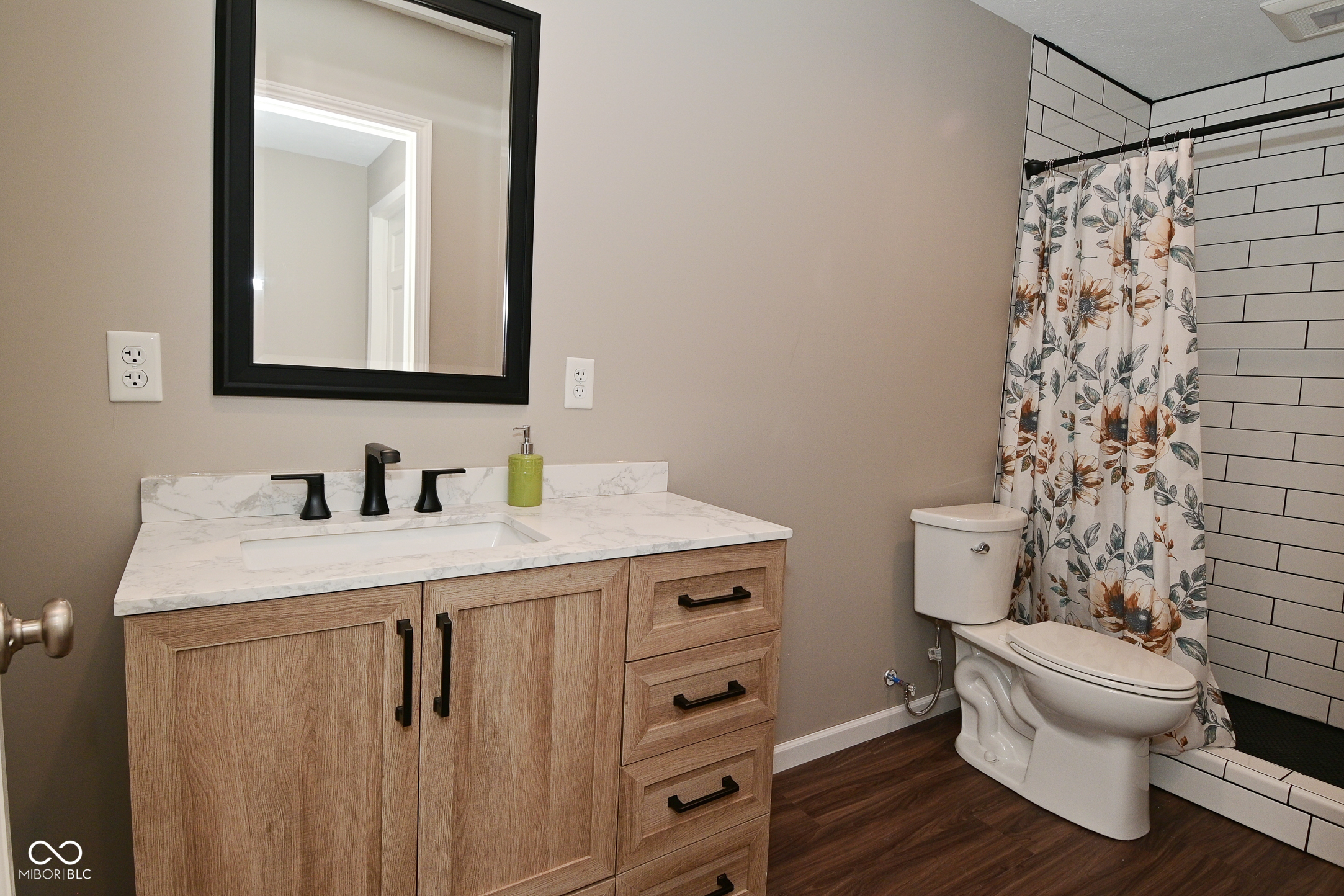 16492 Wilsons Farm Drive