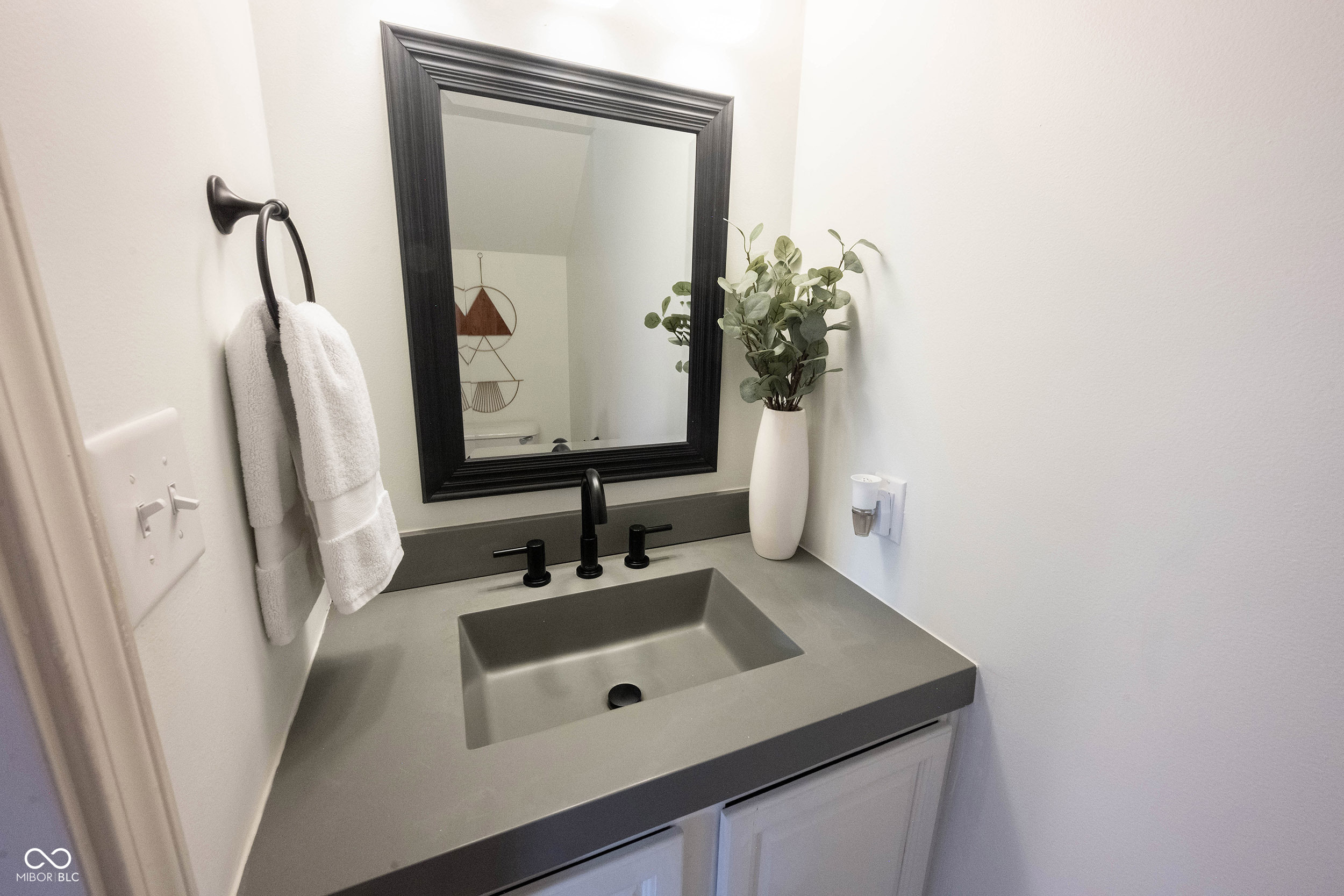 11468 Lucky Dan Drive