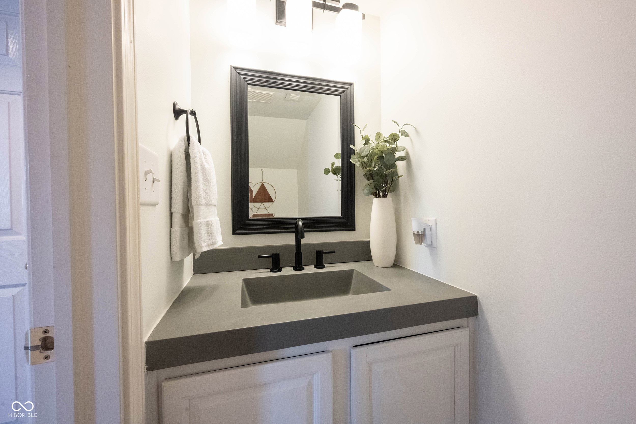 11468 Lucky Dan Drive