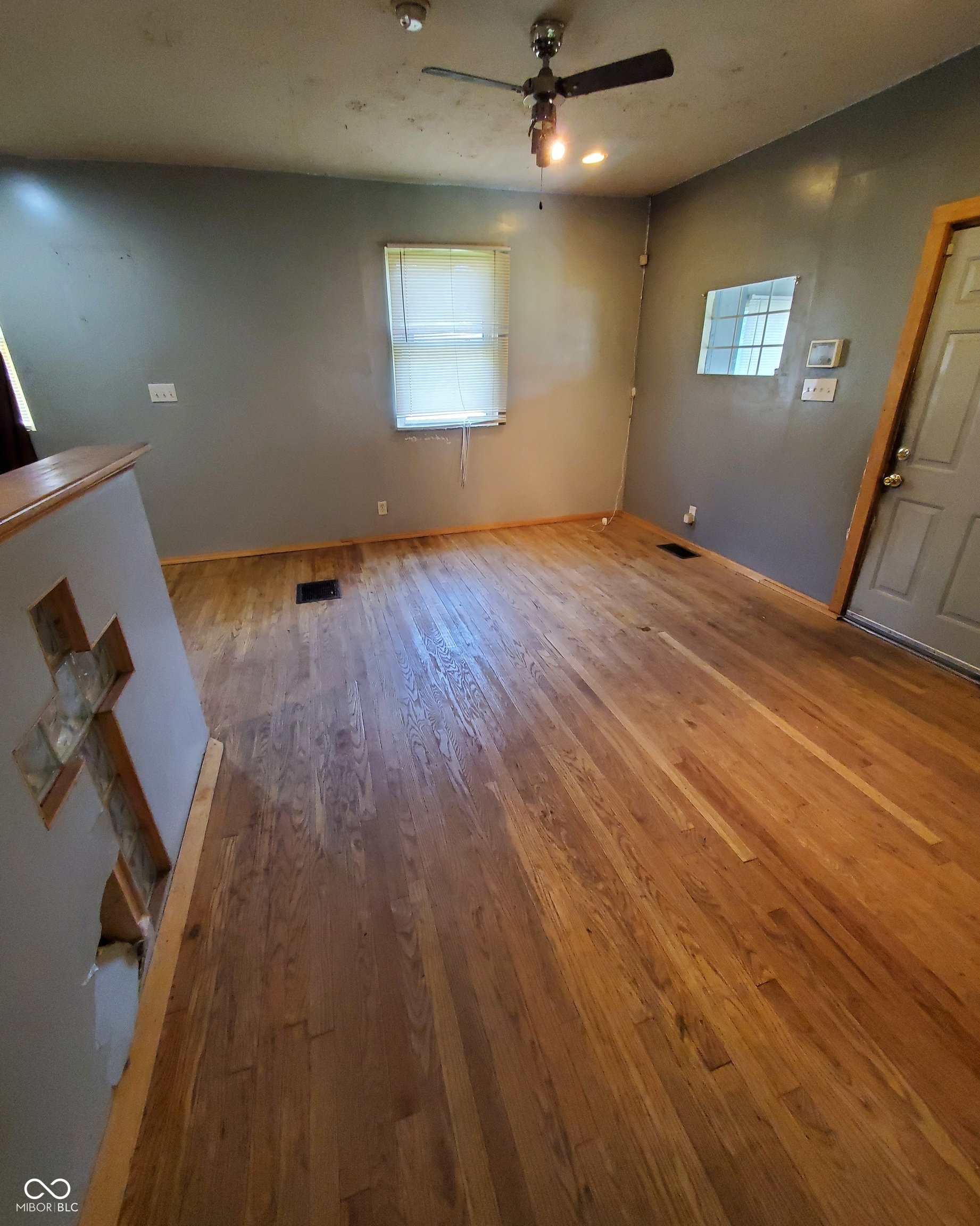 2805 Columbia Avenue