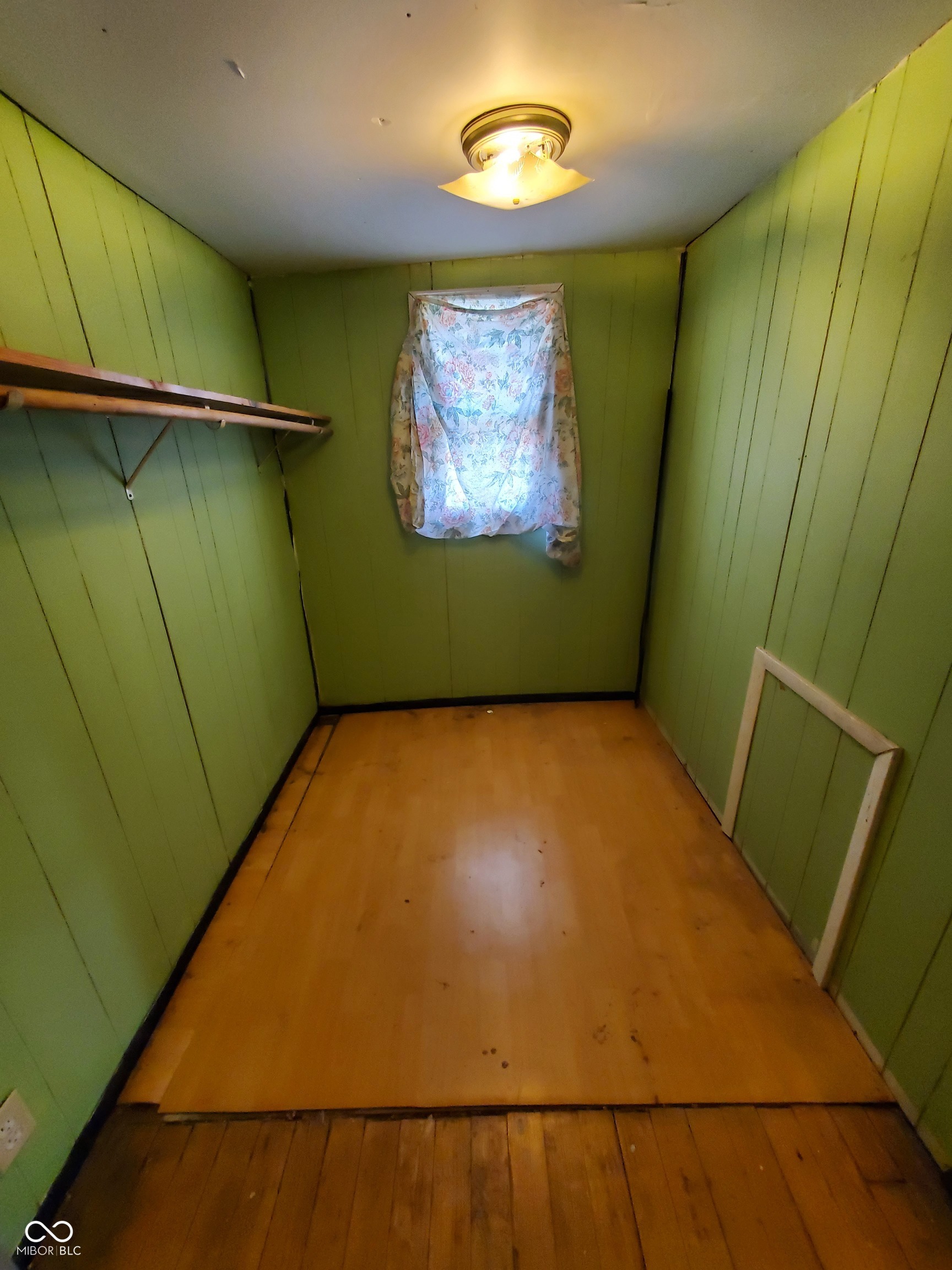 2805 Columbia Avenue