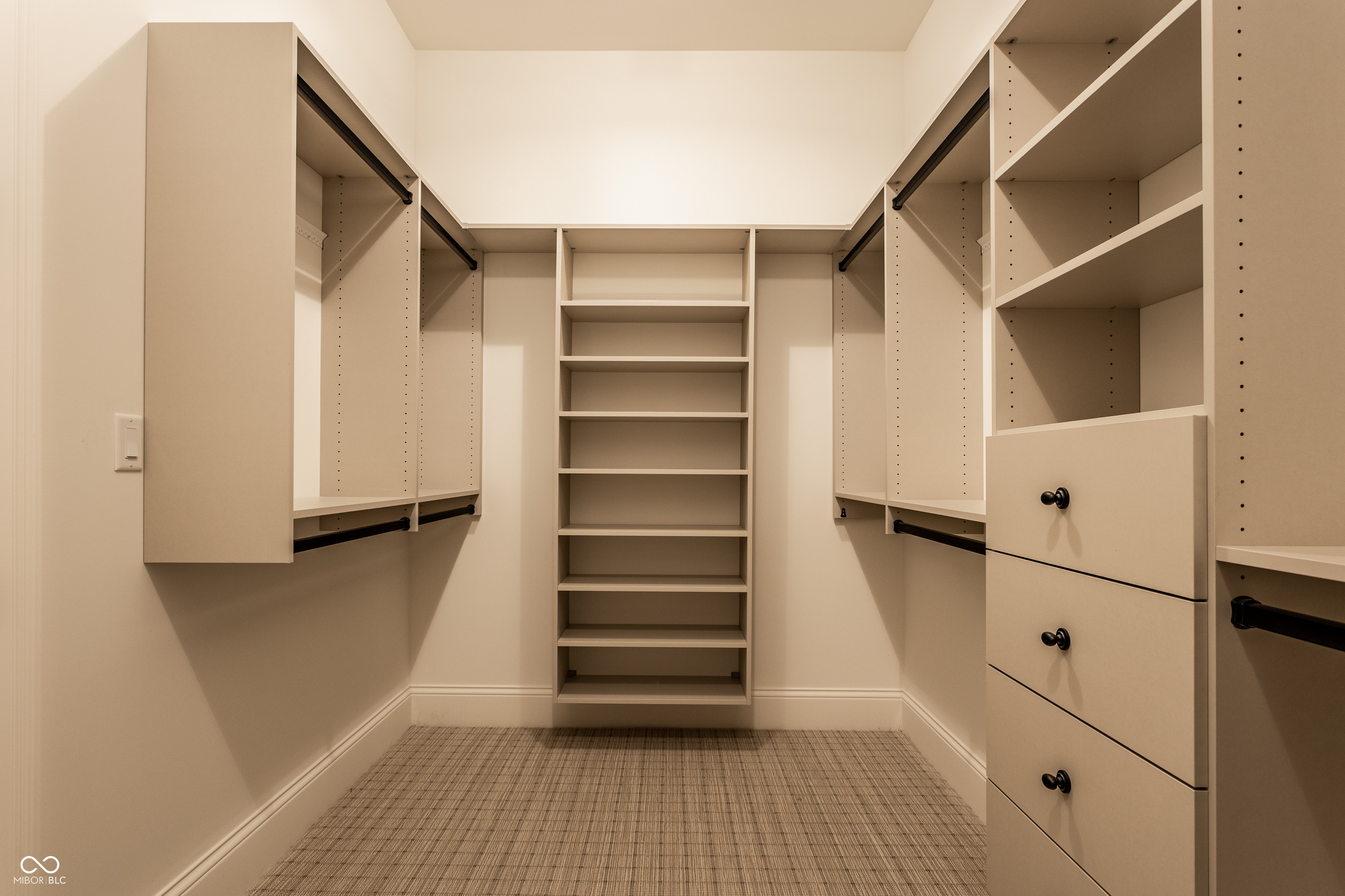 3528 Marketplace Court