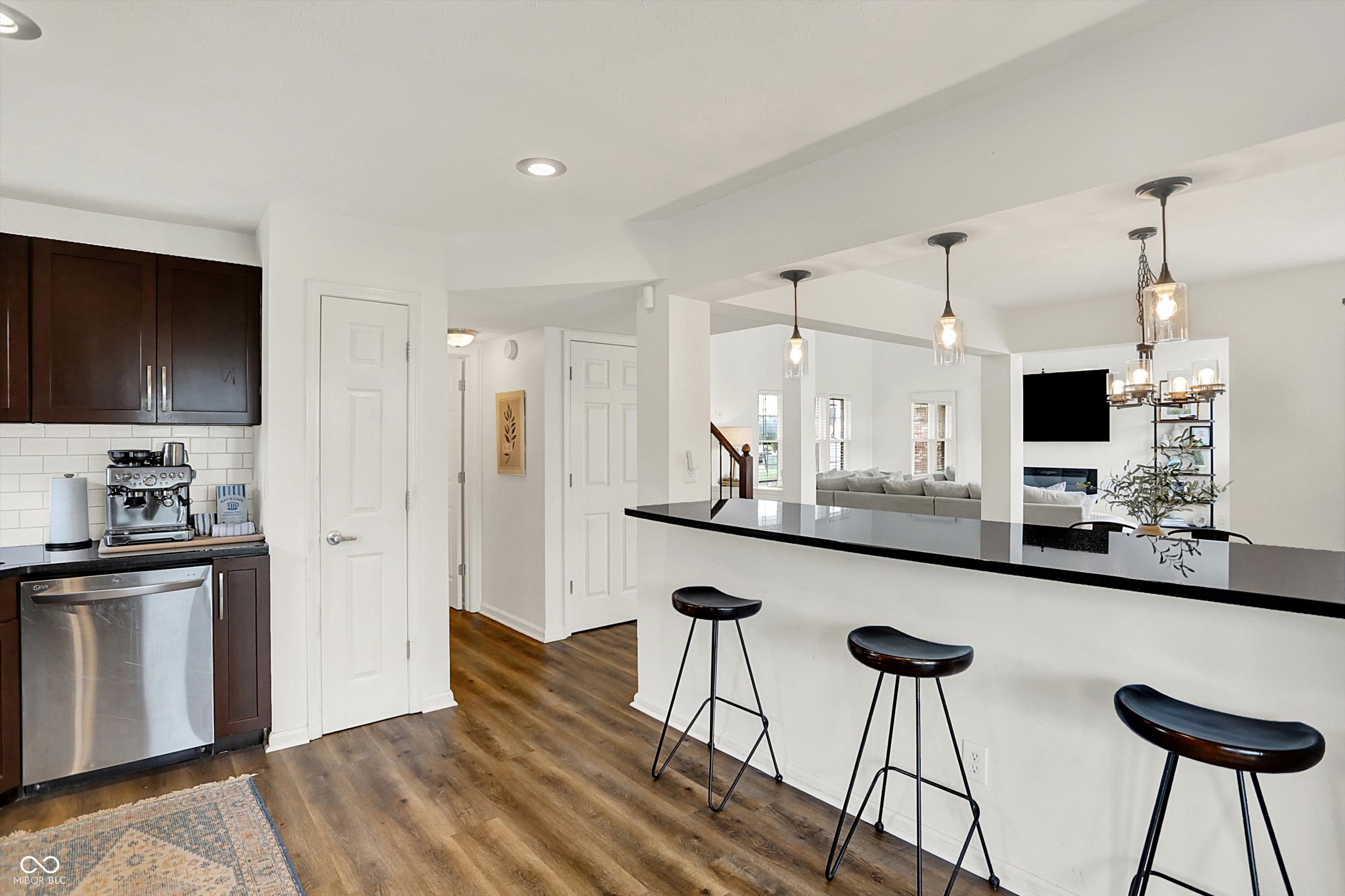 7948 Bent Willow Drive