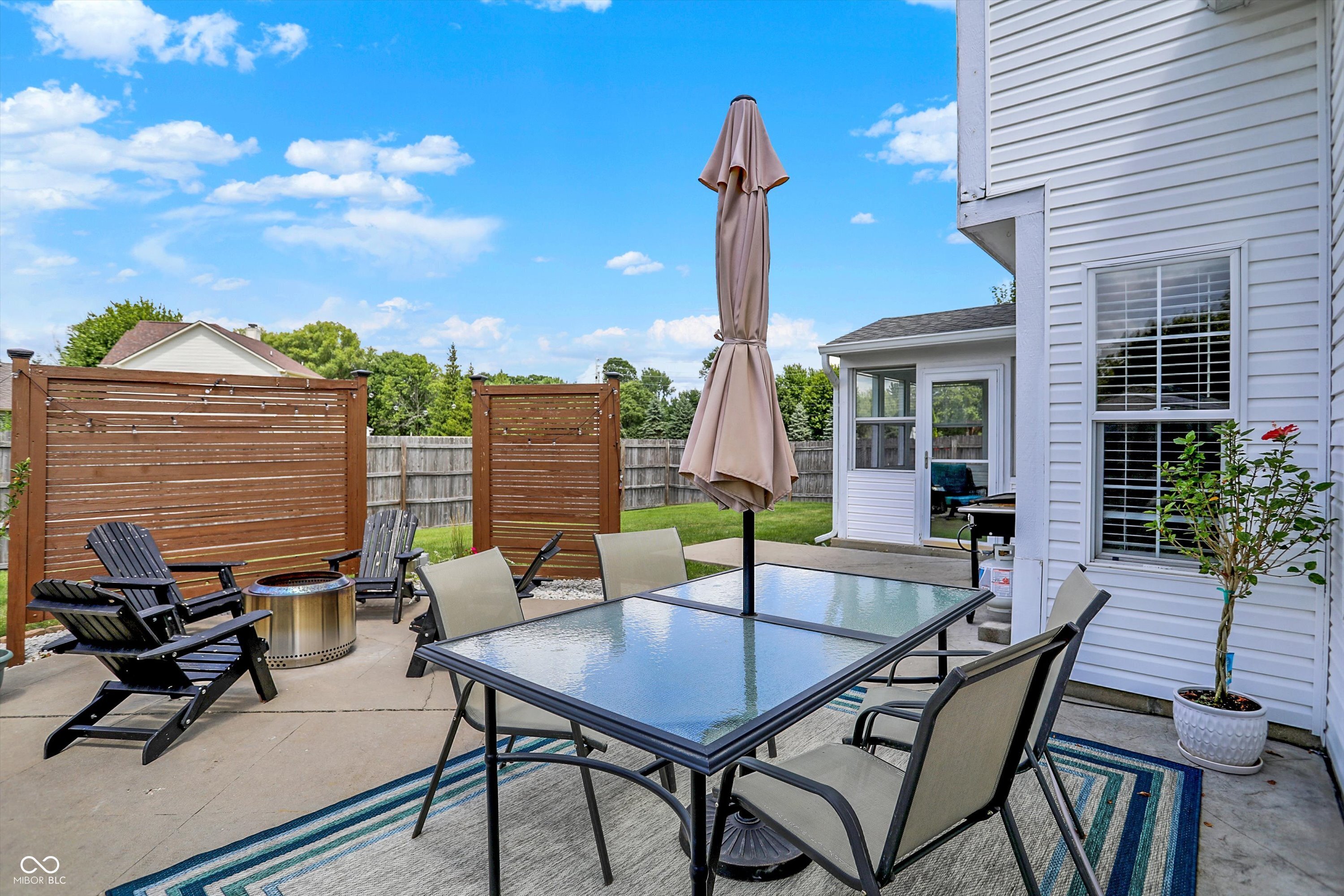 7948 Bent Willow Drive