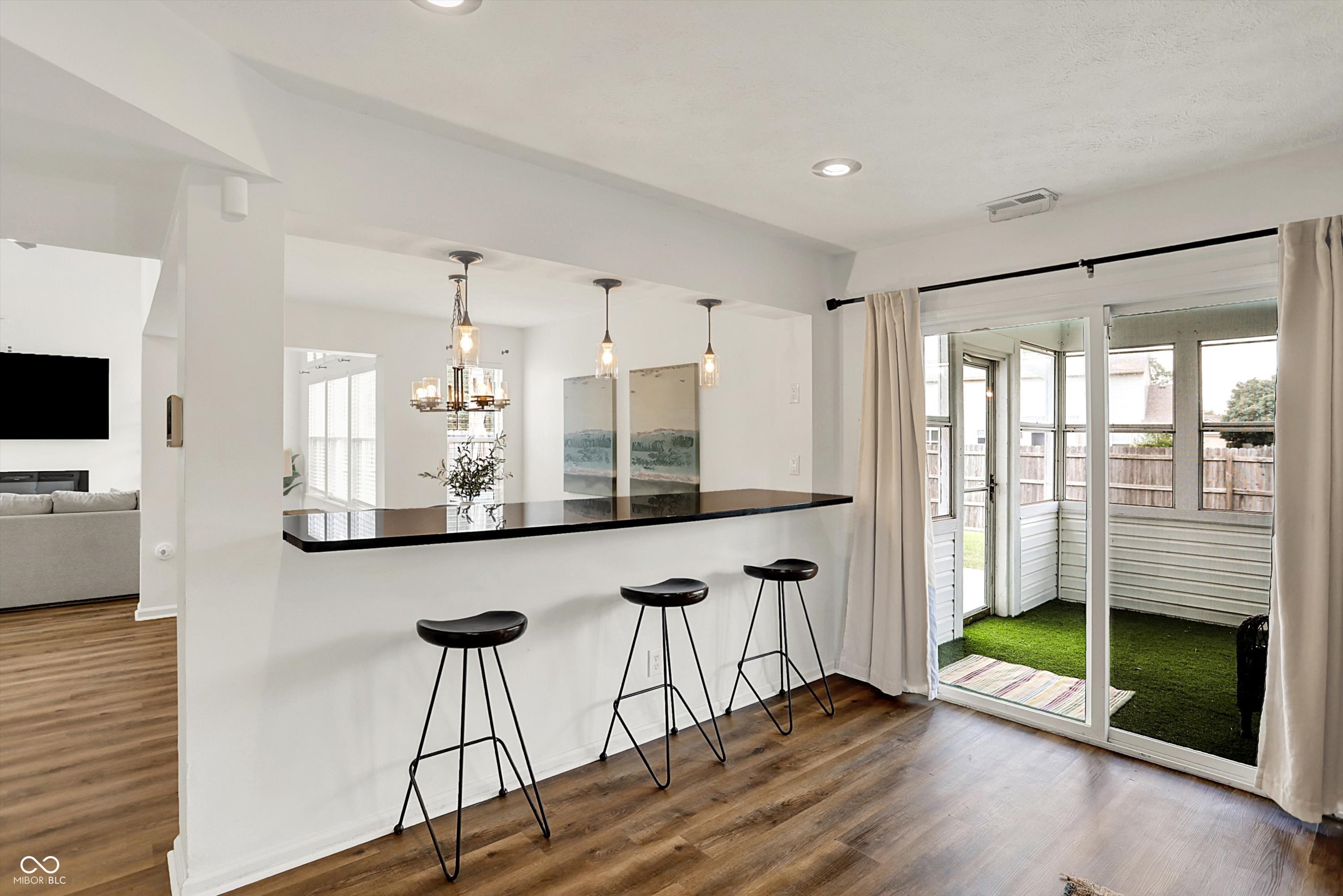 7948 Bent Willow Drive