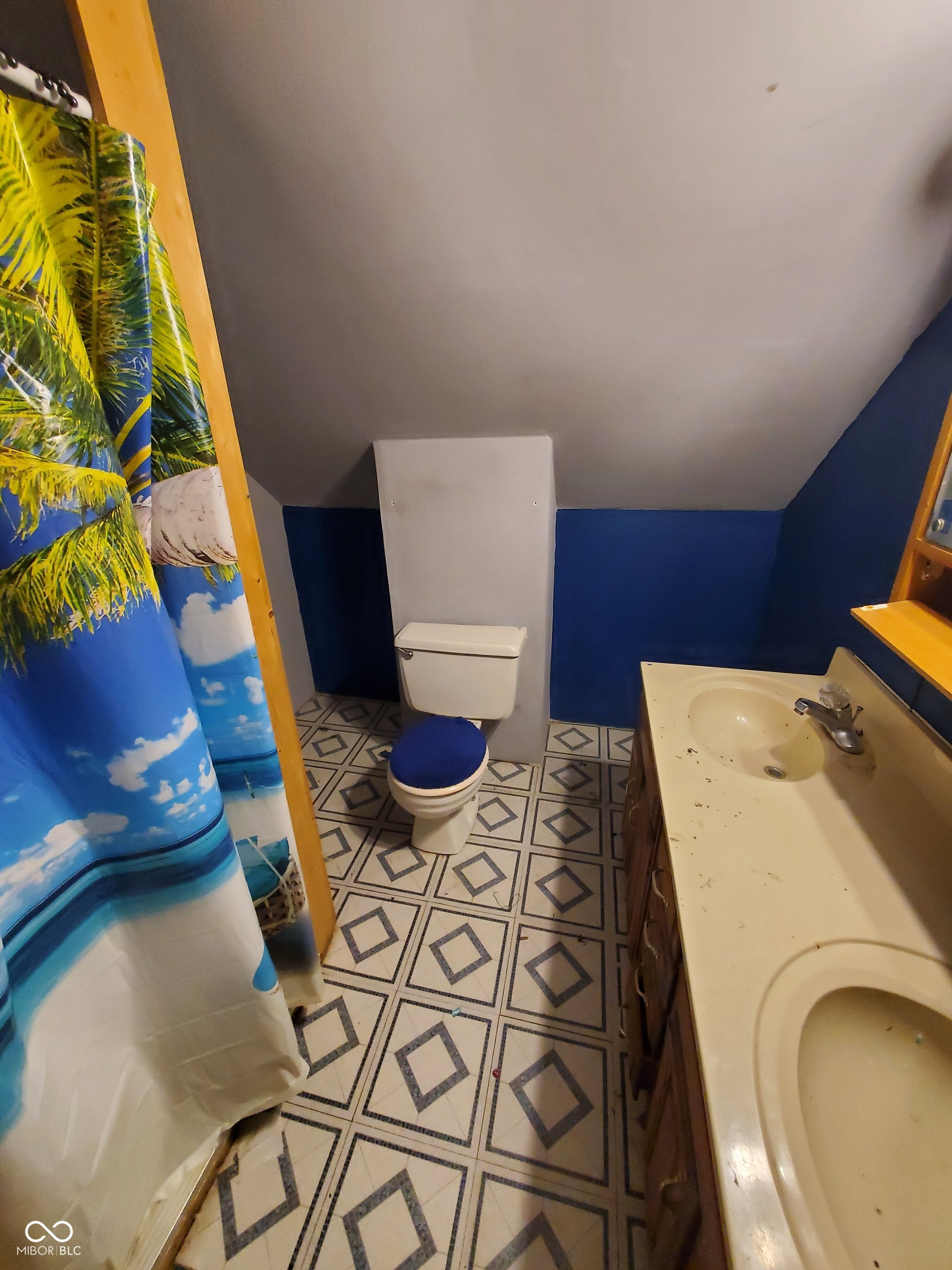 2809 Columbia Avenue