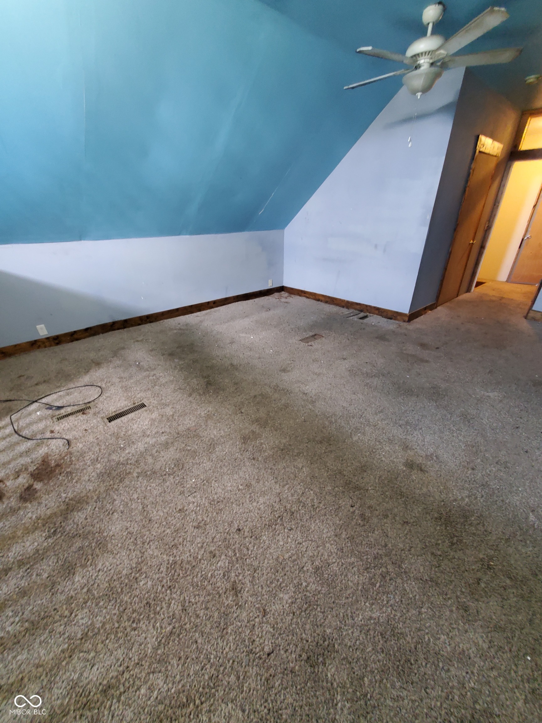 2809 Columbia Avenue