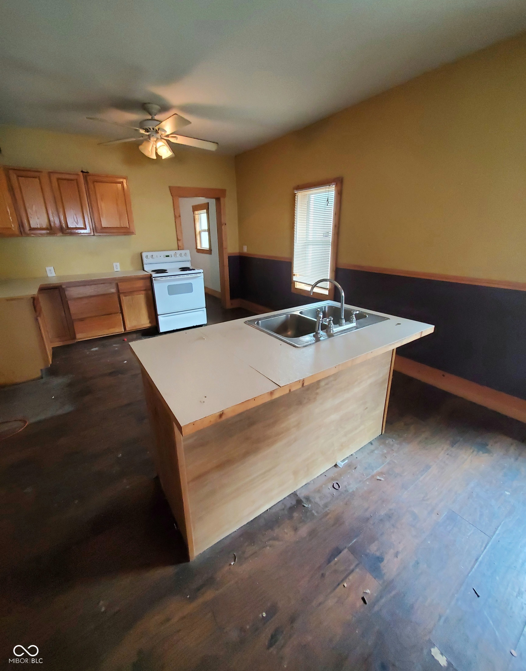 2809 Columbia Avenue