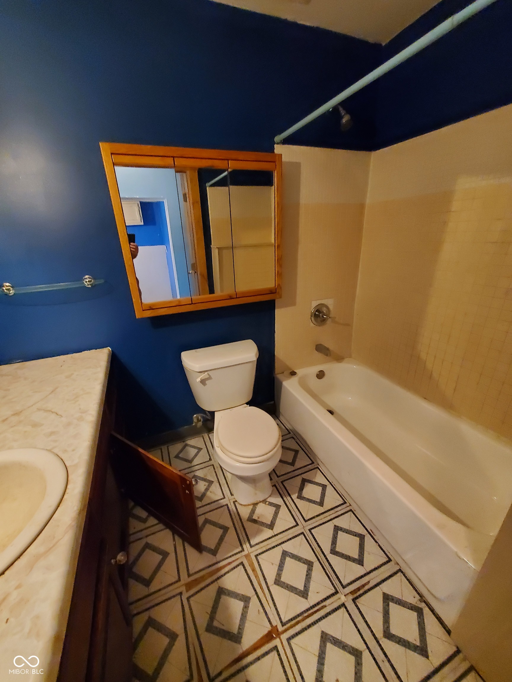 2809 Columbia Avenue